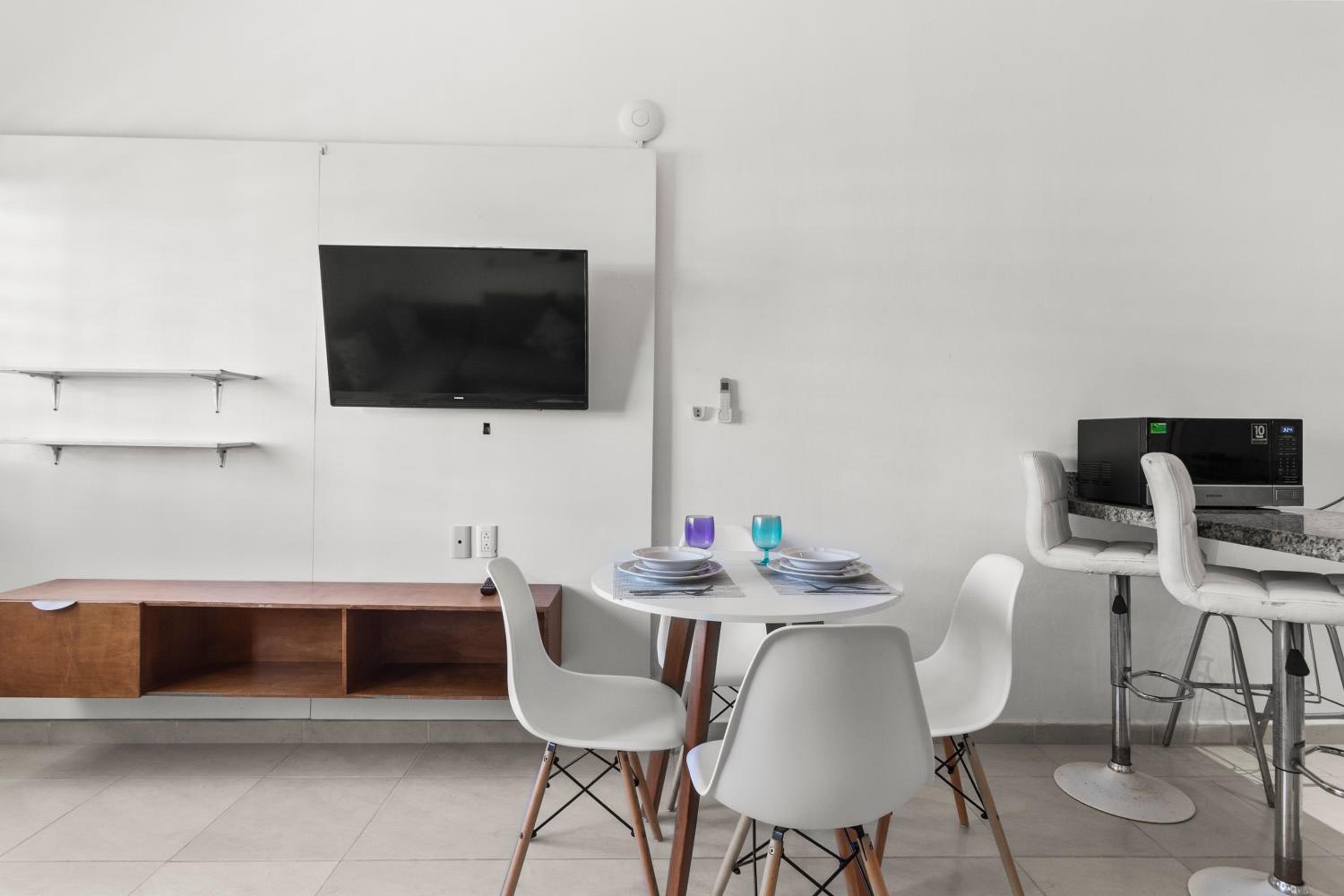 Lisboa Condominium - Modern Stay in Versalles