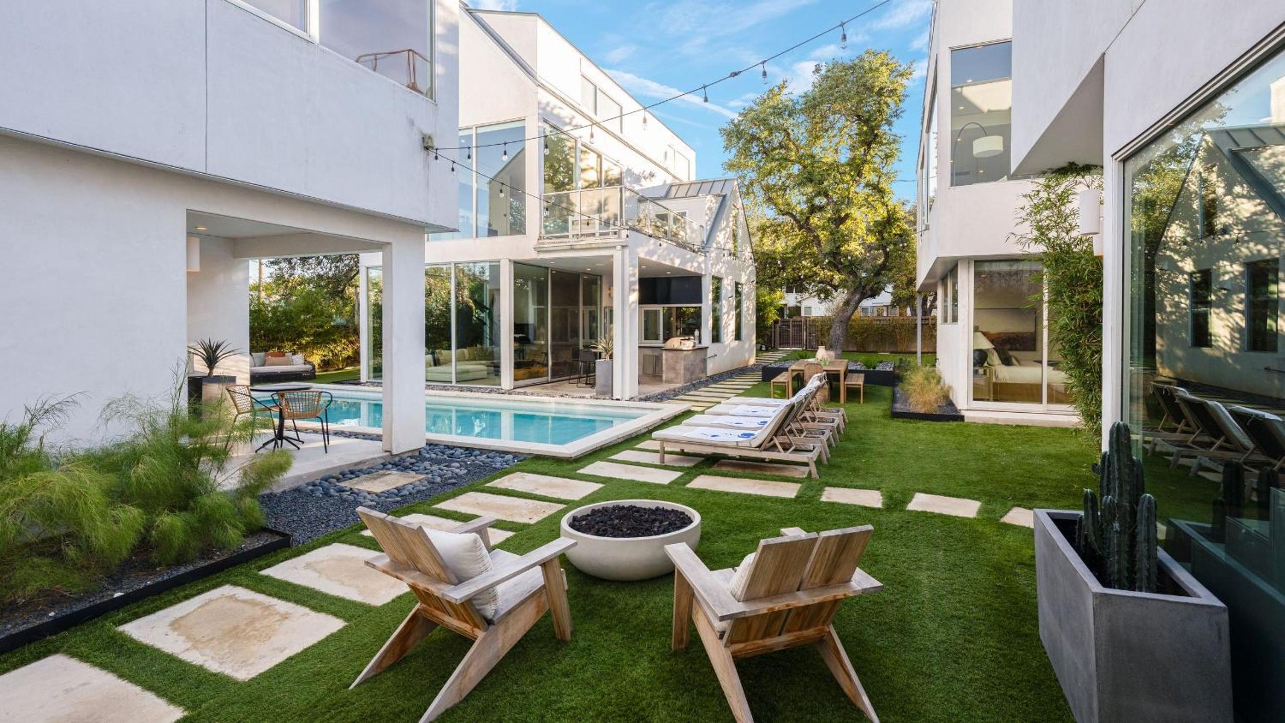 Pool Putting Green Game Room Rooftop Bouldin Collective 902A by AvantStay