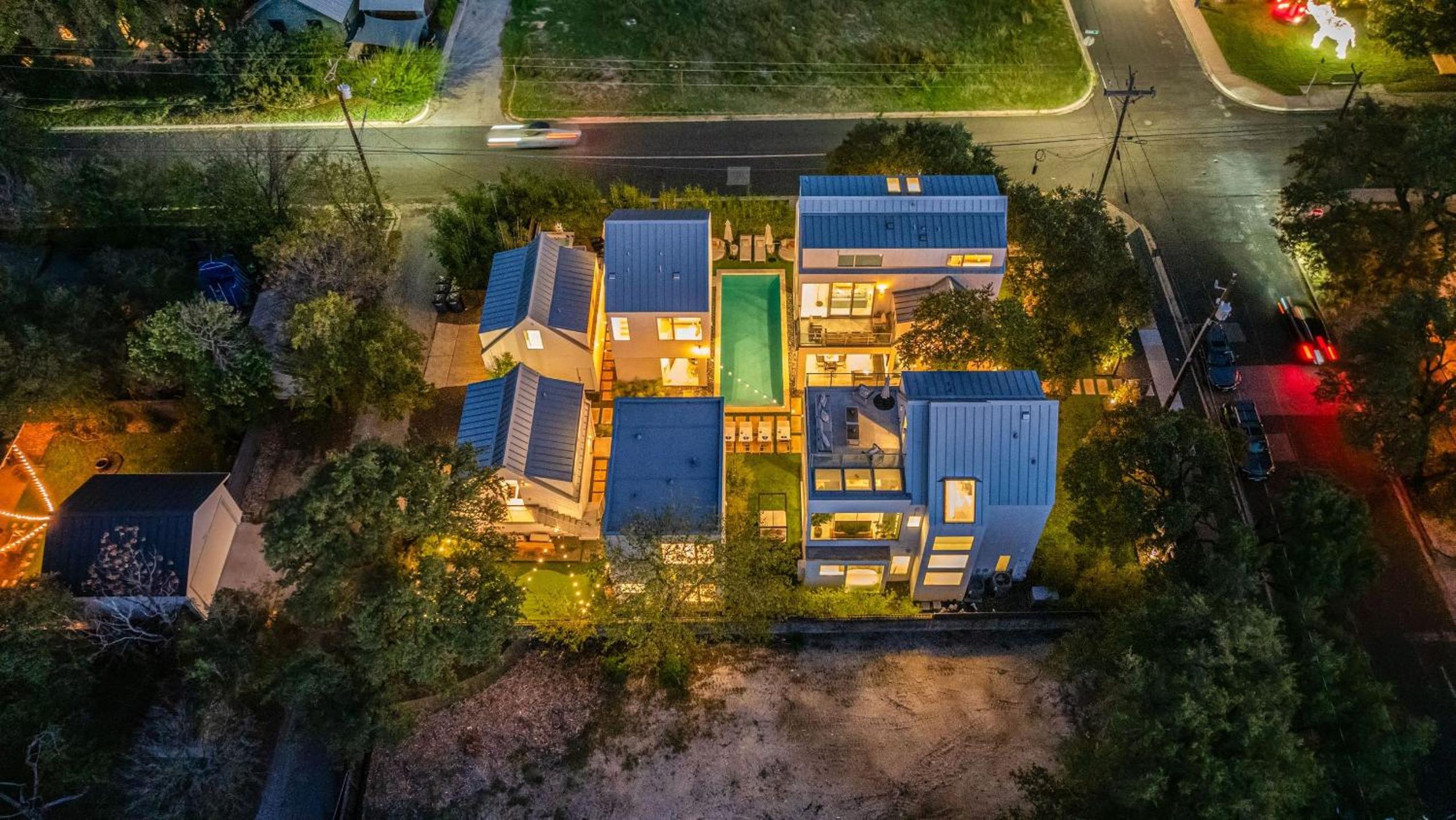 Pool Putting Green Game Room Rooftop Bouldin Collective 902A by AvantStay