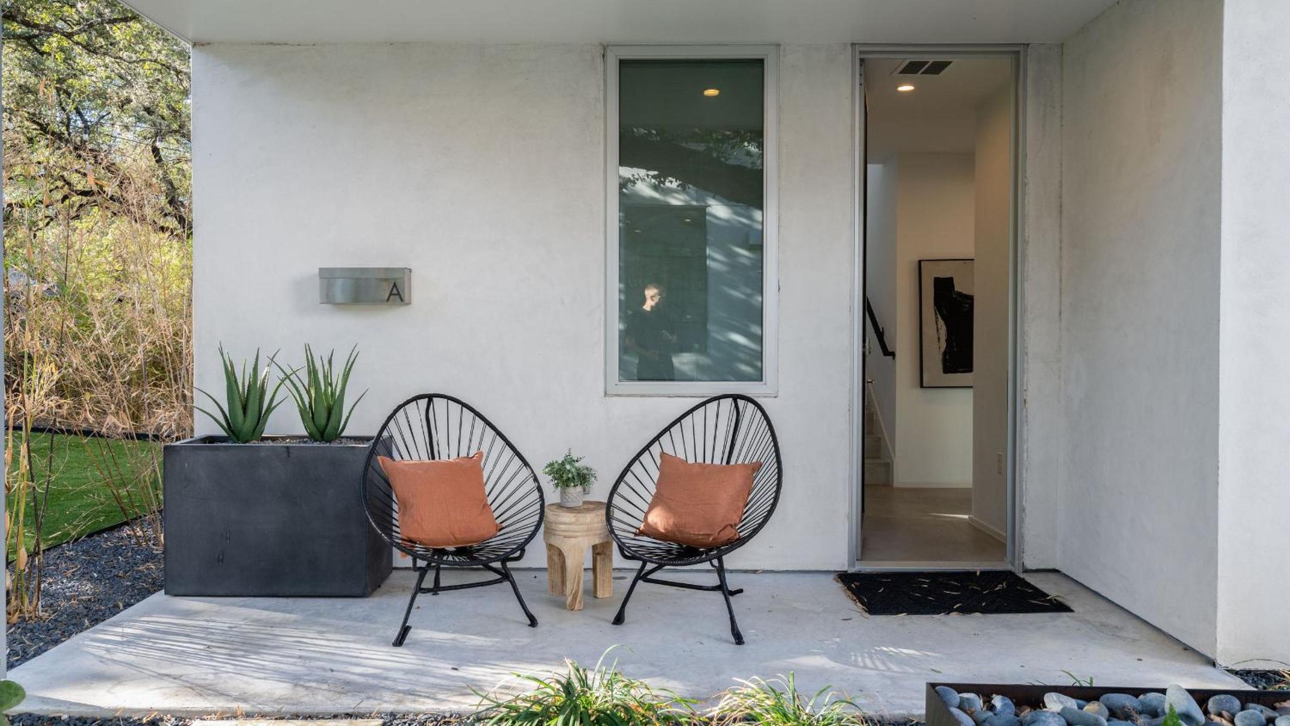 Sleeps 32 Private Compound w Putting Green Bouldin Collective by AvantStay