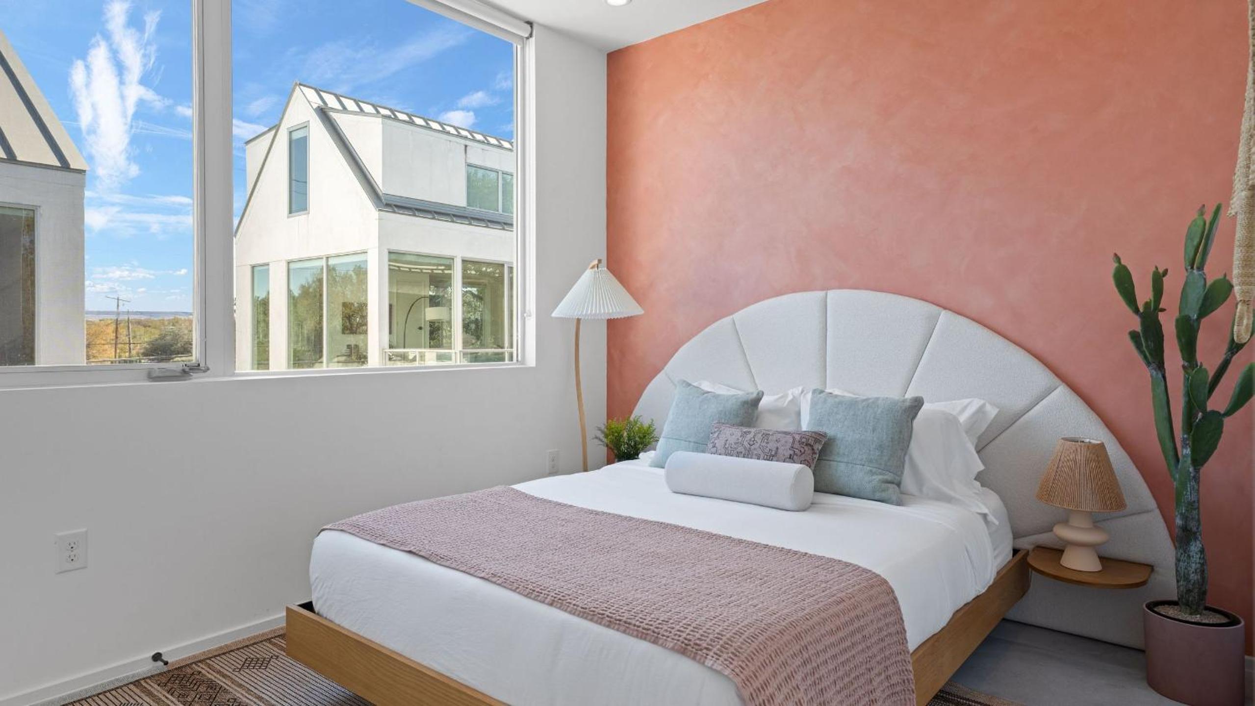 Sleeps 32 Private Compound w Putting Green Bouldin Collective by AvantStay
