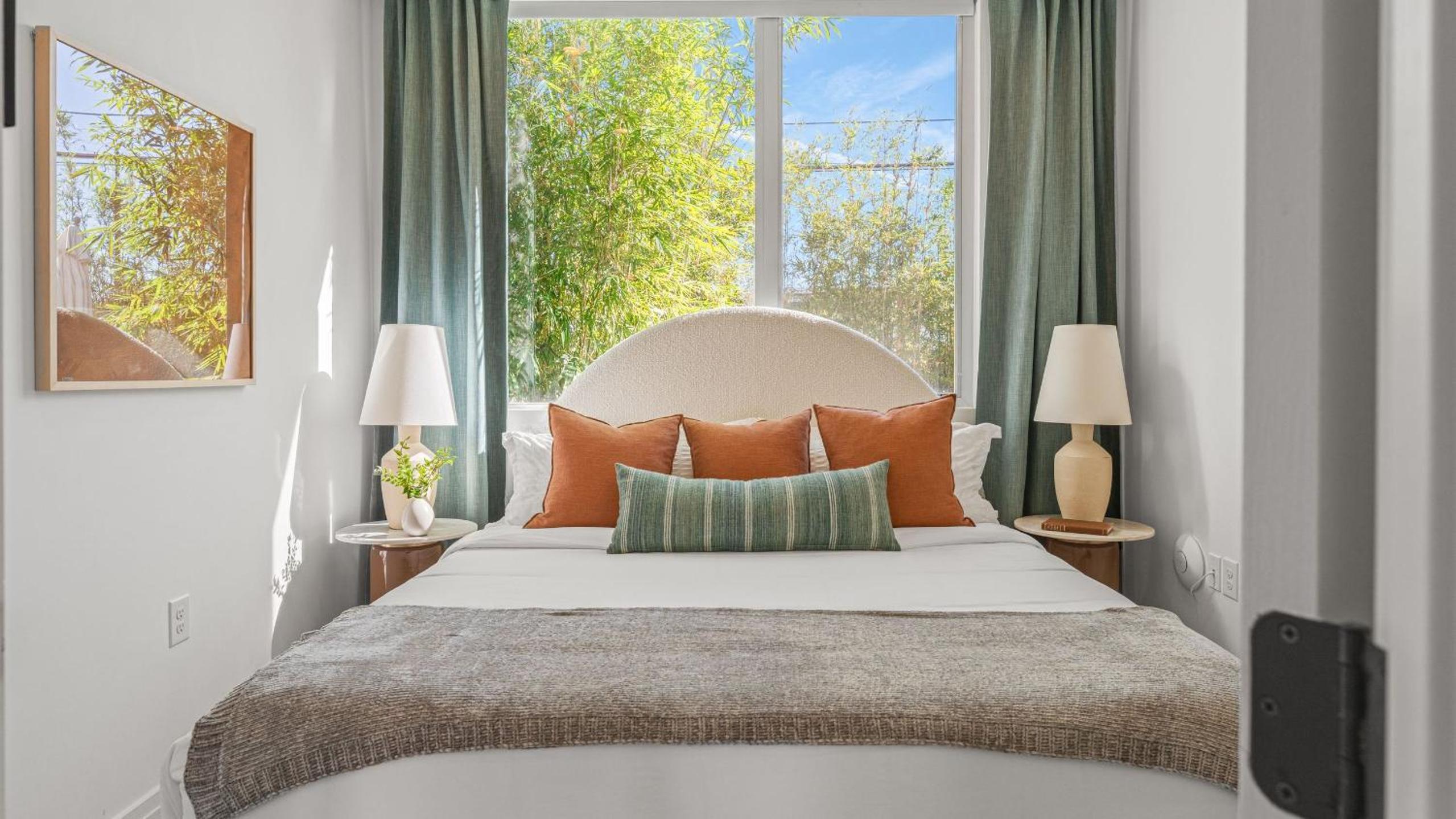 Sleeps 32 Private Compound w Putting Green Bouldin Collective by AvantStay