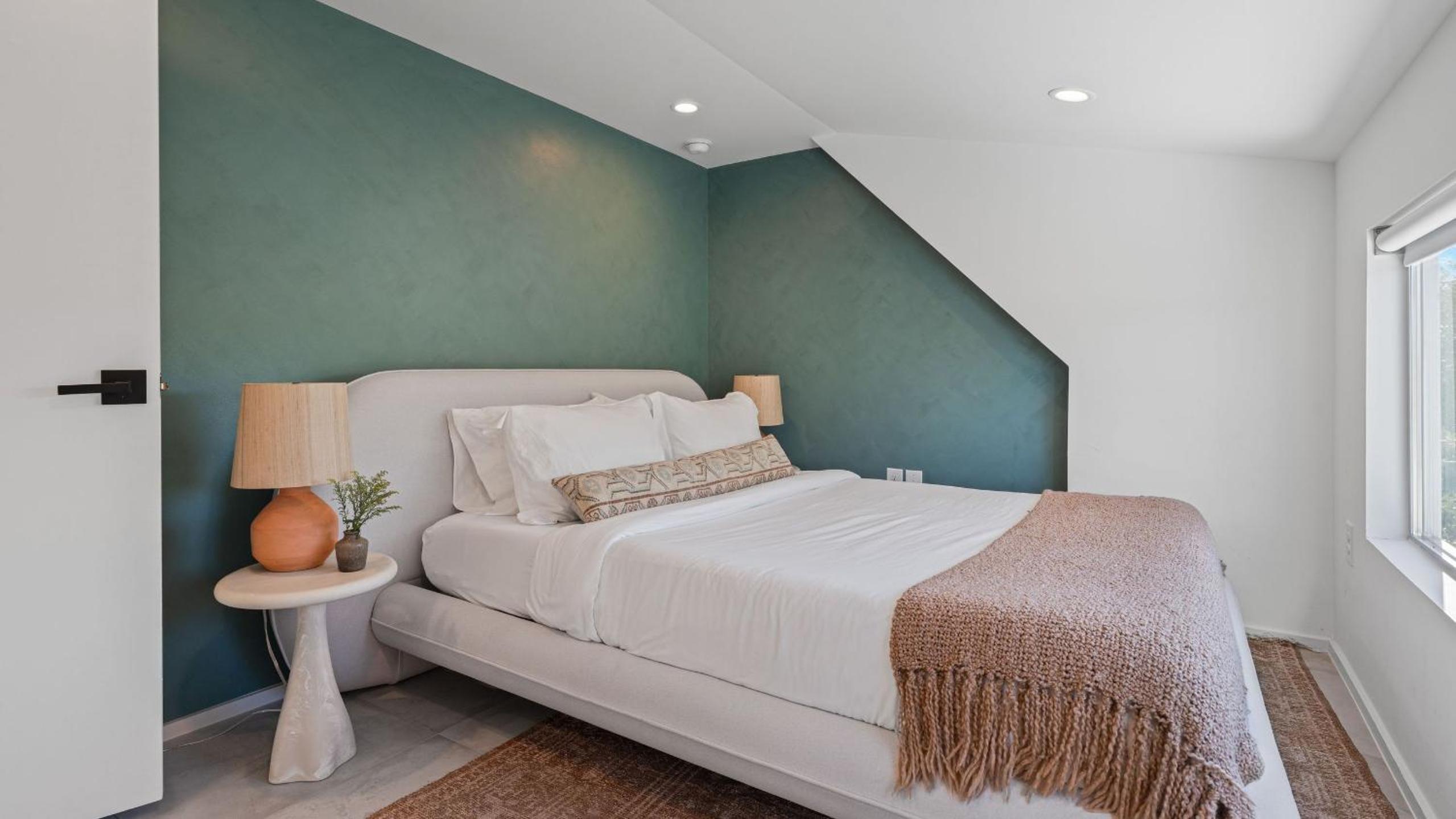 Luxe 6BDR Retreat w Putting Green Game Room Bouldin Collective by AvantStay