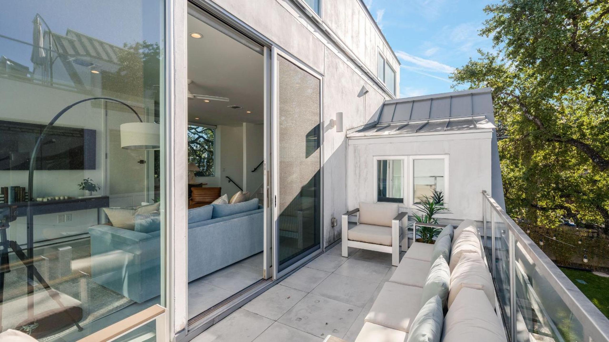Luxe 6BDR Retreat w Putting Green Game Room Bouldin Collective by AvantStay