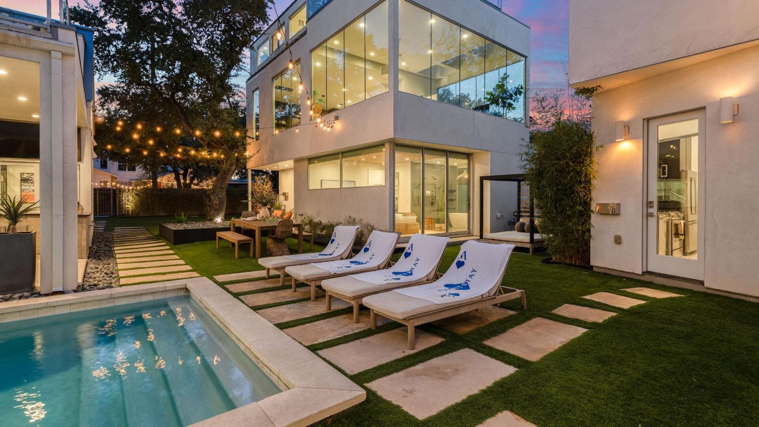 Luxe 6BDR Retreat w Putting Green Game Room Bouldin Collective by AvantStay