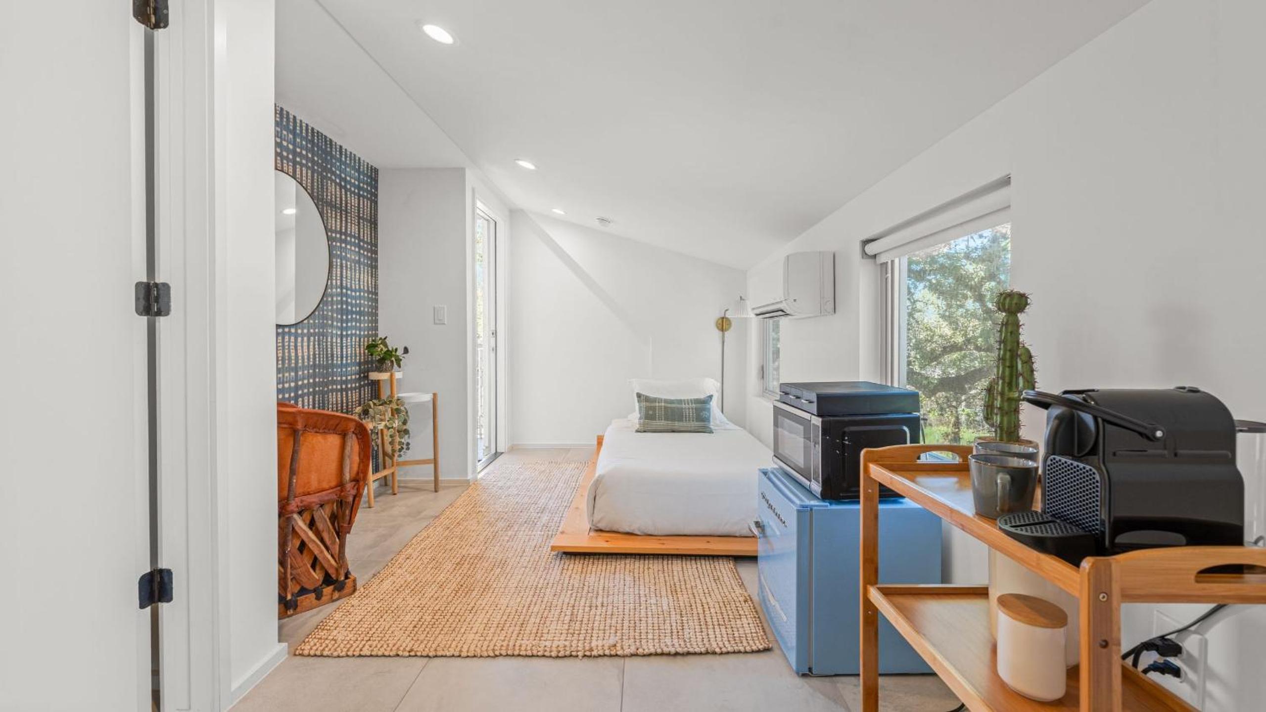 Luxe 9BDR Retreat w Putting Green Game Room Bouldin Collective by AvantStay