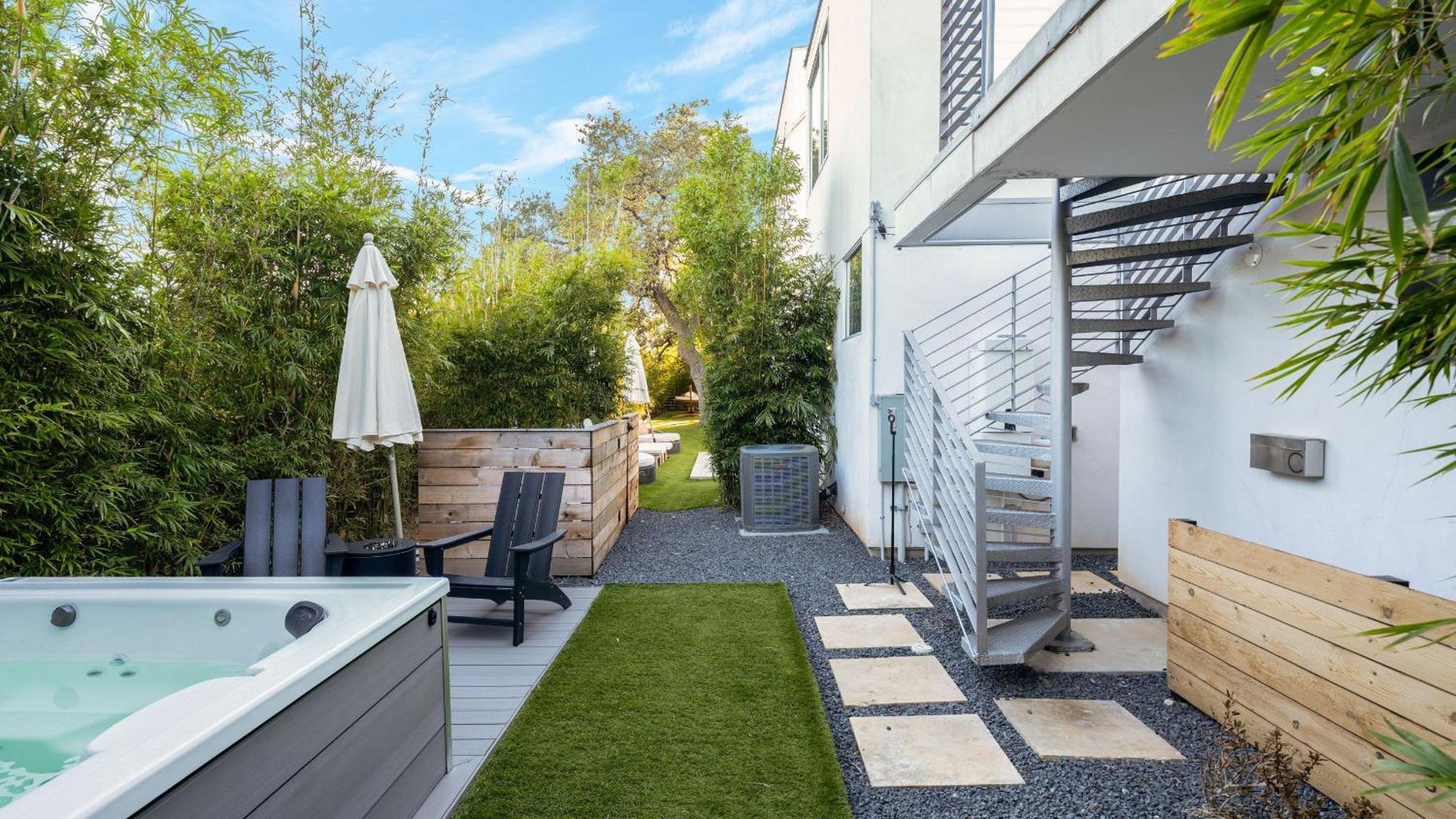 Luxe 9BDR Retreat w Putting Green Game Room Bouldin Collective by AvantStay