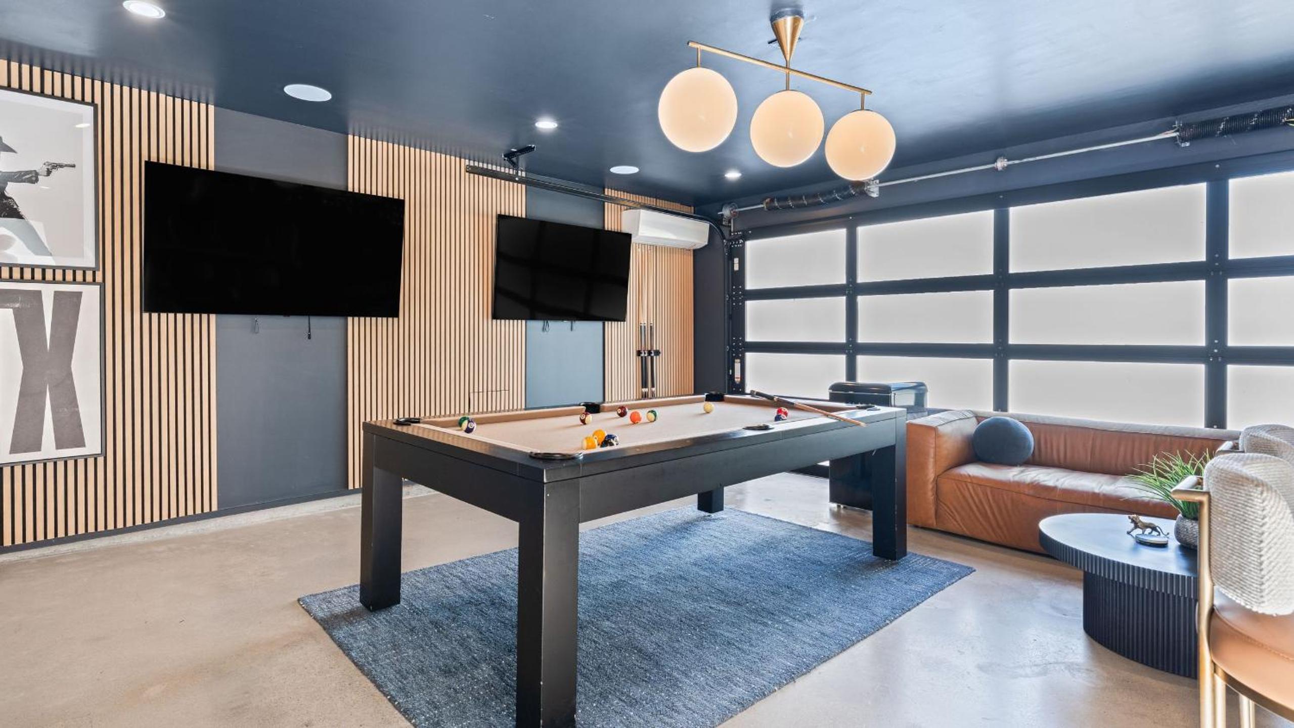 Luxe 11BDR w Putting Green Game Room Pool Bouldin Collective by AvantStay