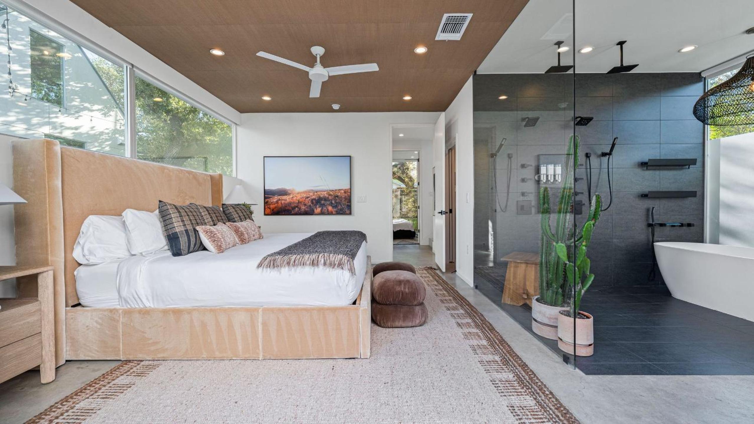 Luxe 11BDR w Putting Green Game Room Pool Bouldin Collective by AvantStay