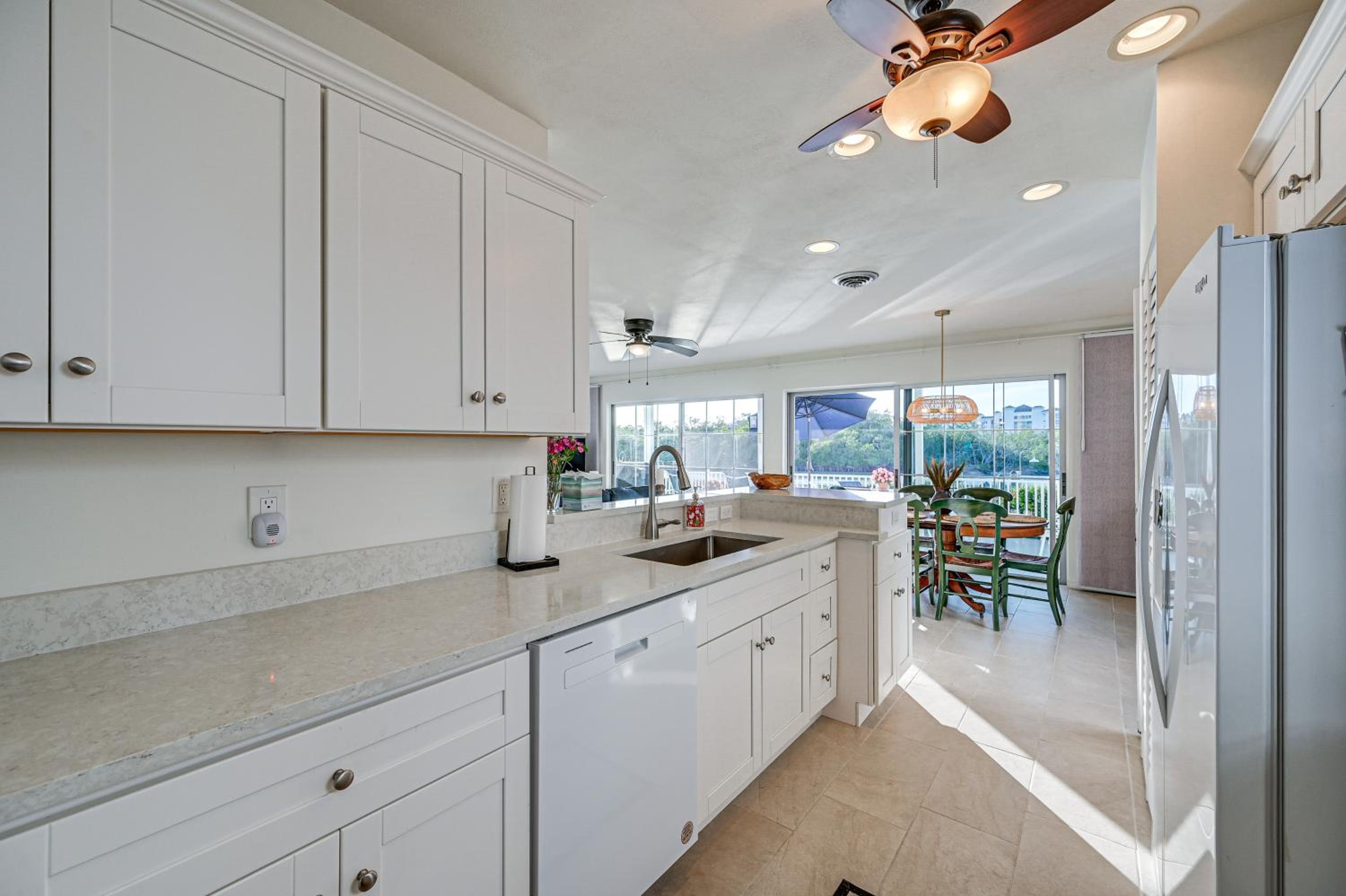Dock and Pool Access Waterfront Marco Island Escape