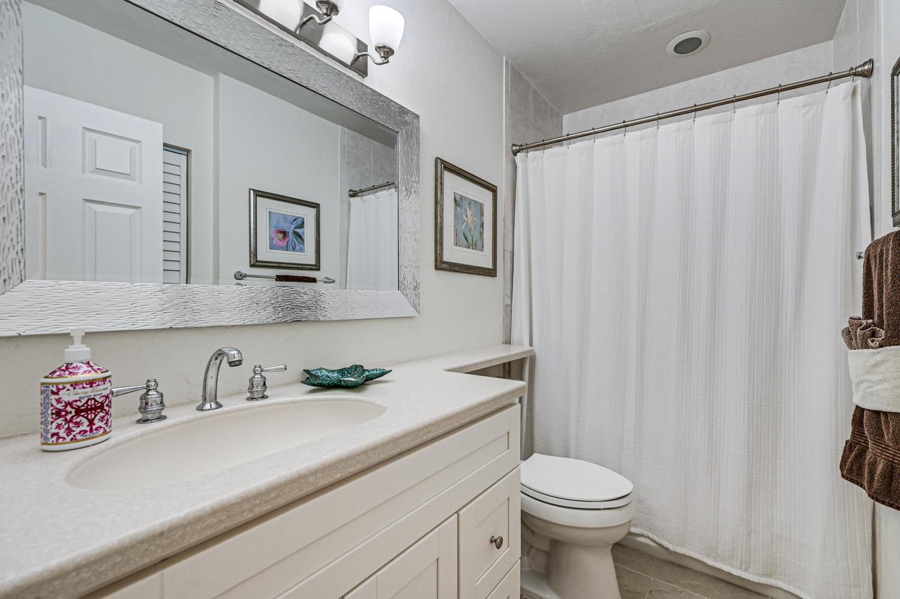 Dock and Pool Access Waterfront Marco Island Escape