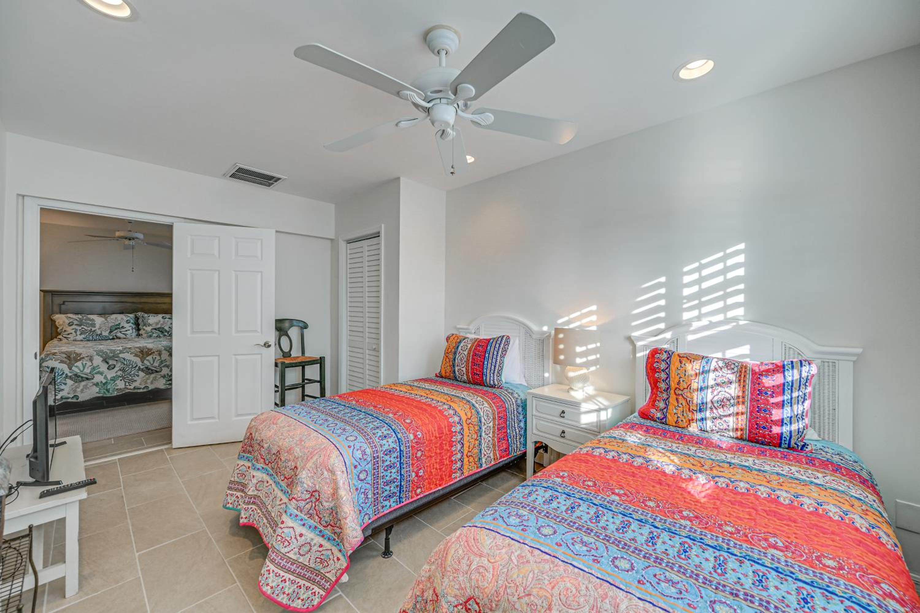 Dock and Pool Access Waterfront Marco Island Escape