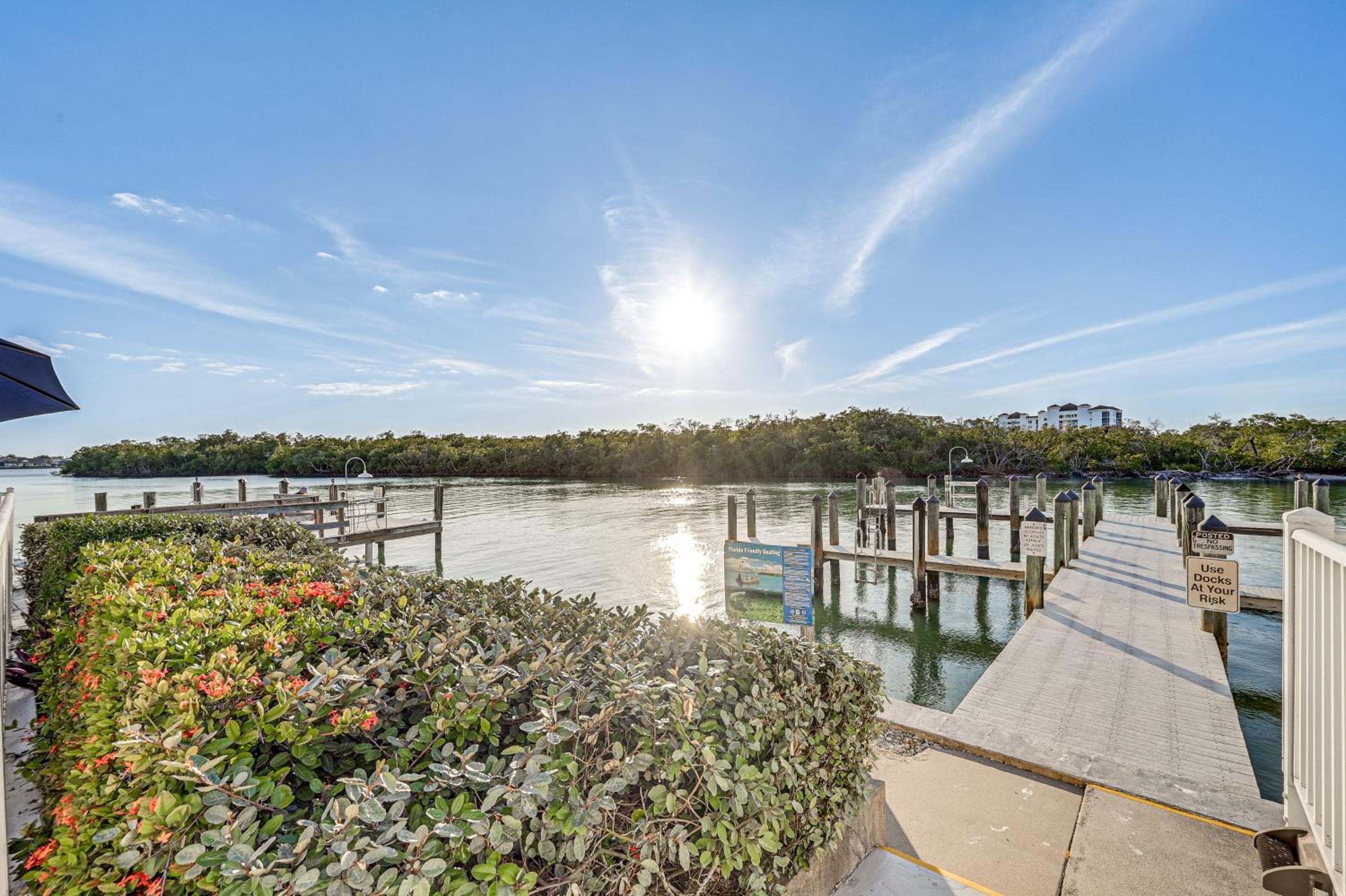 Dock and Pool Access Waterfront Marco Island Escape