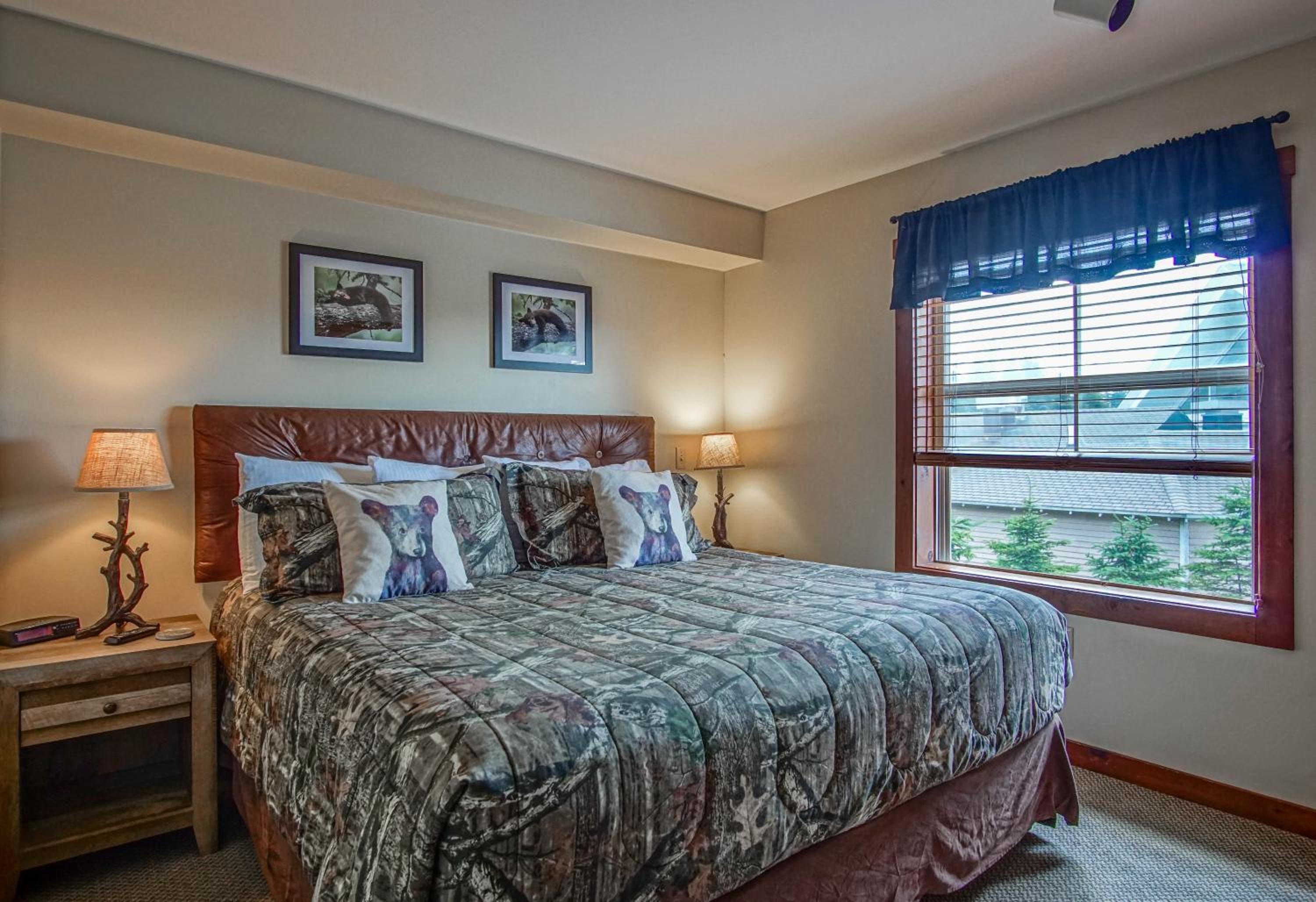 Ski in/ Ski out! Rimfire 351/352 Spacious and Cozy 2