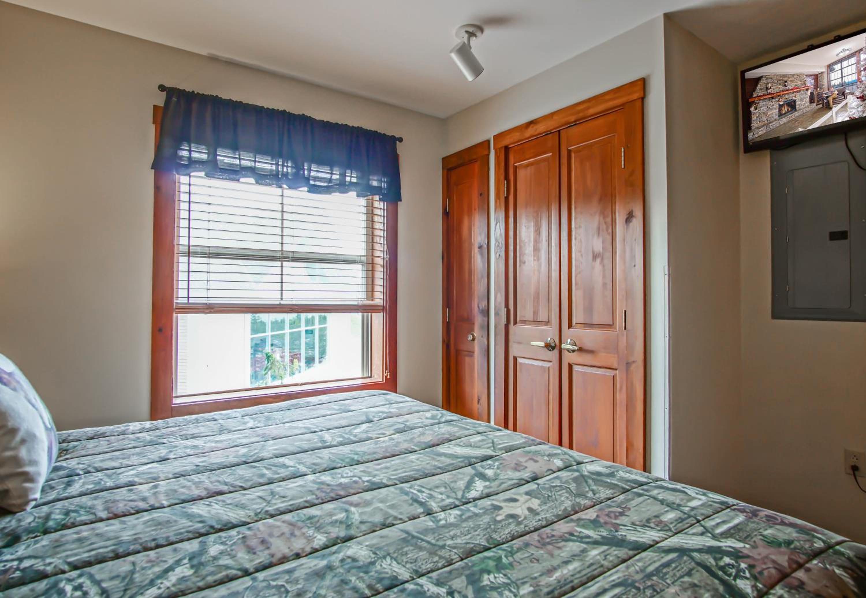 Ski in/ Ski out! Rimfire 351/352 Spacious and Cozy 2