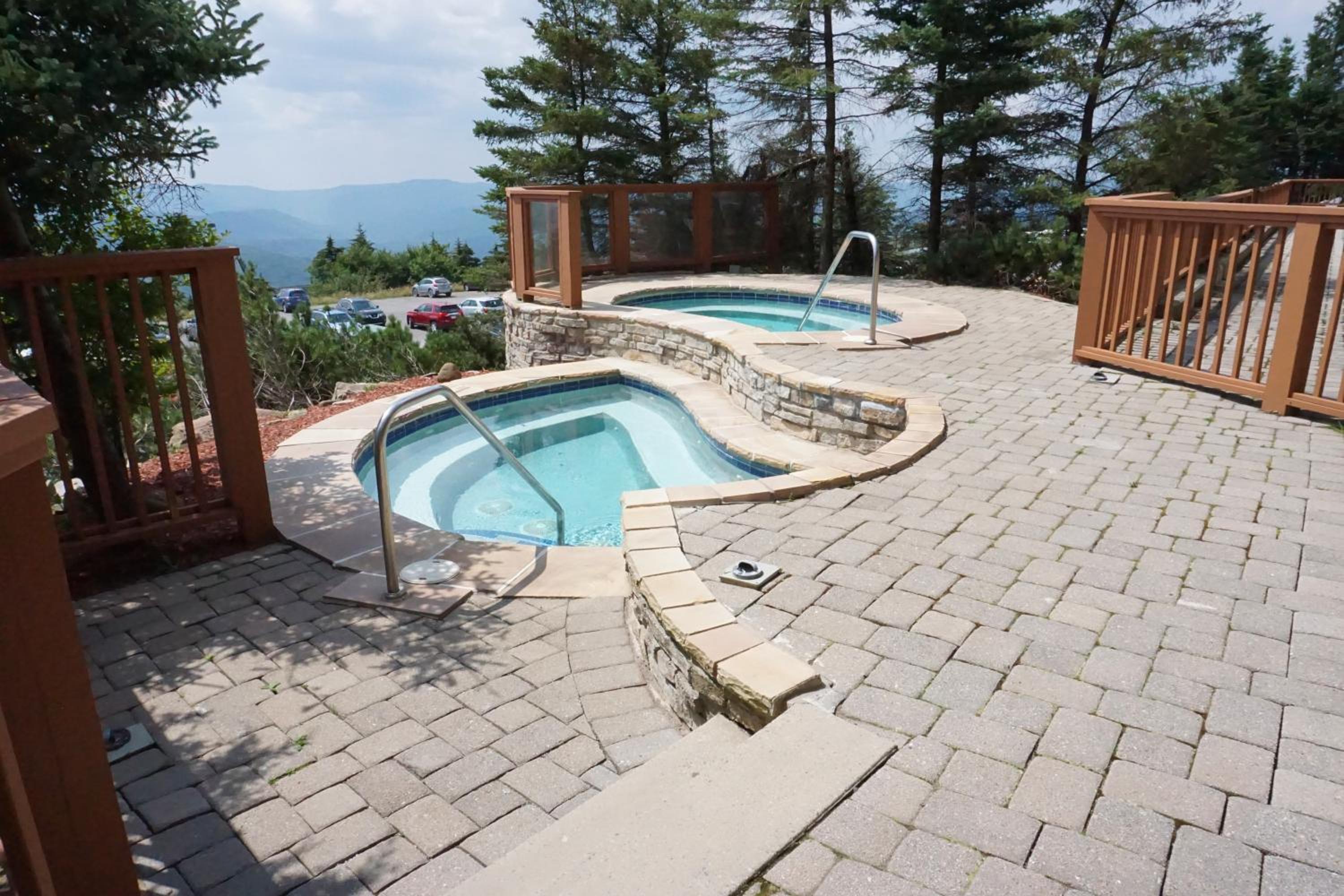 Ski in/ Ski out! Rimfire 351/352 Spacious and Cozy 2