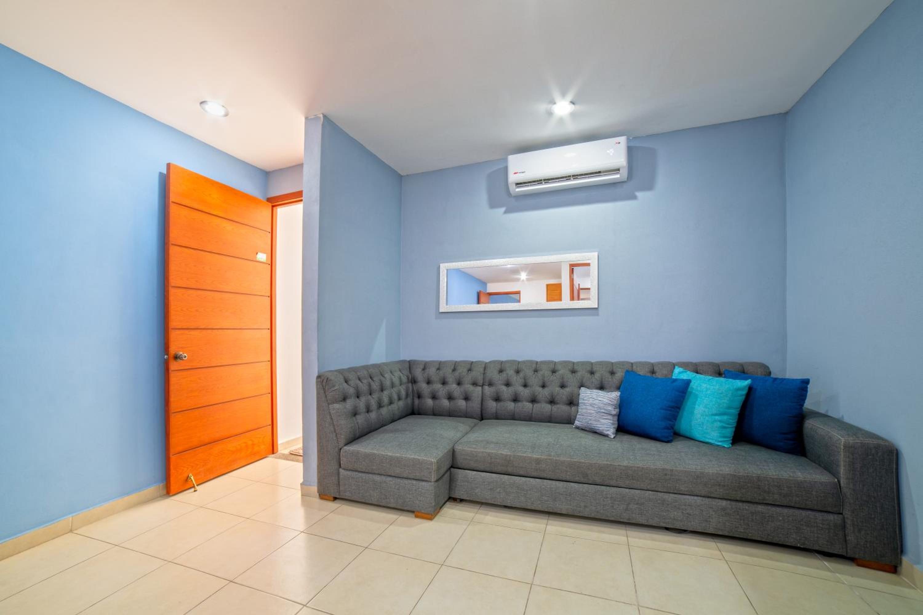Lisboa Condominium - Modern Stay in Versalles
