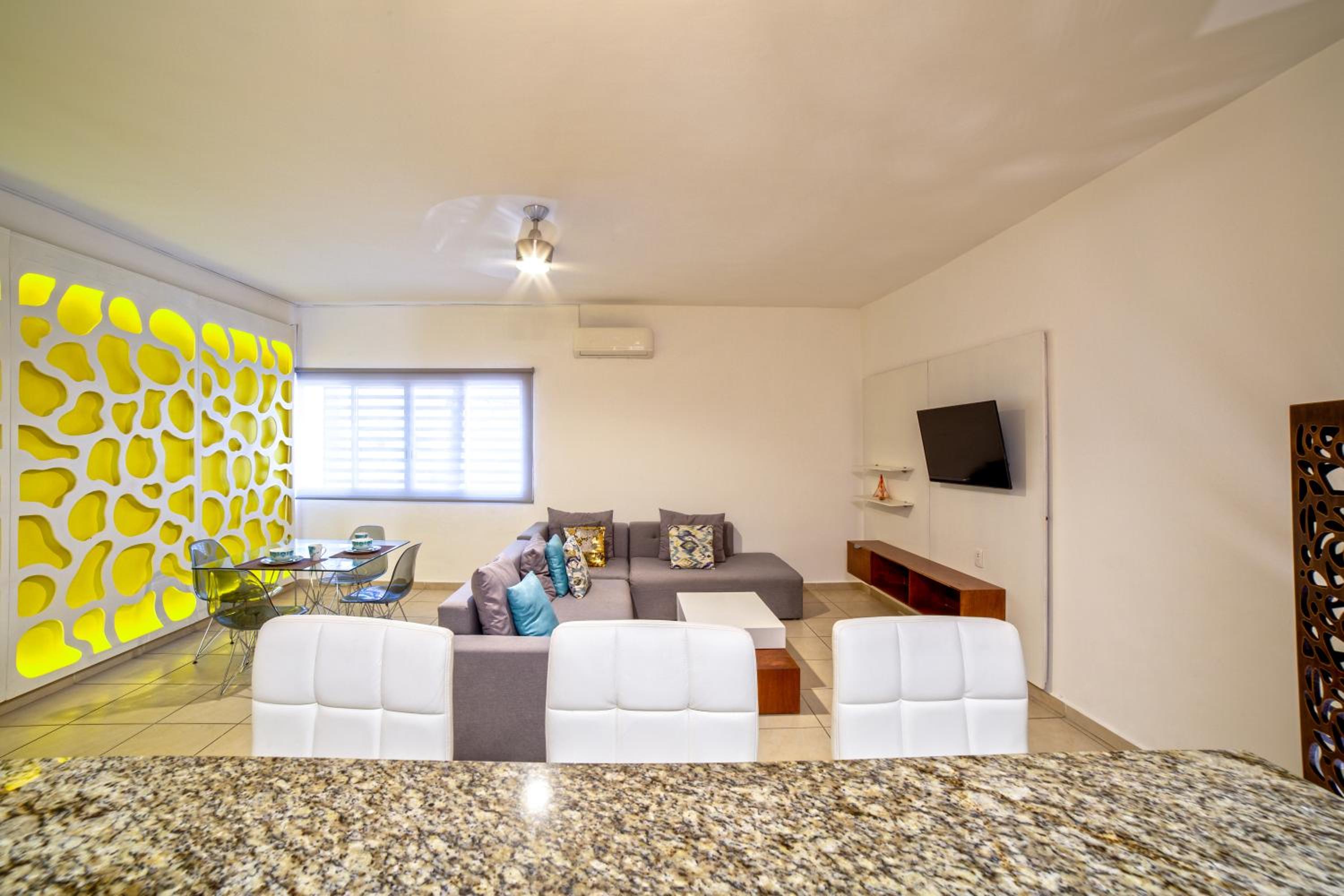 Lisboa Condominium - Modern Stay in Versalles