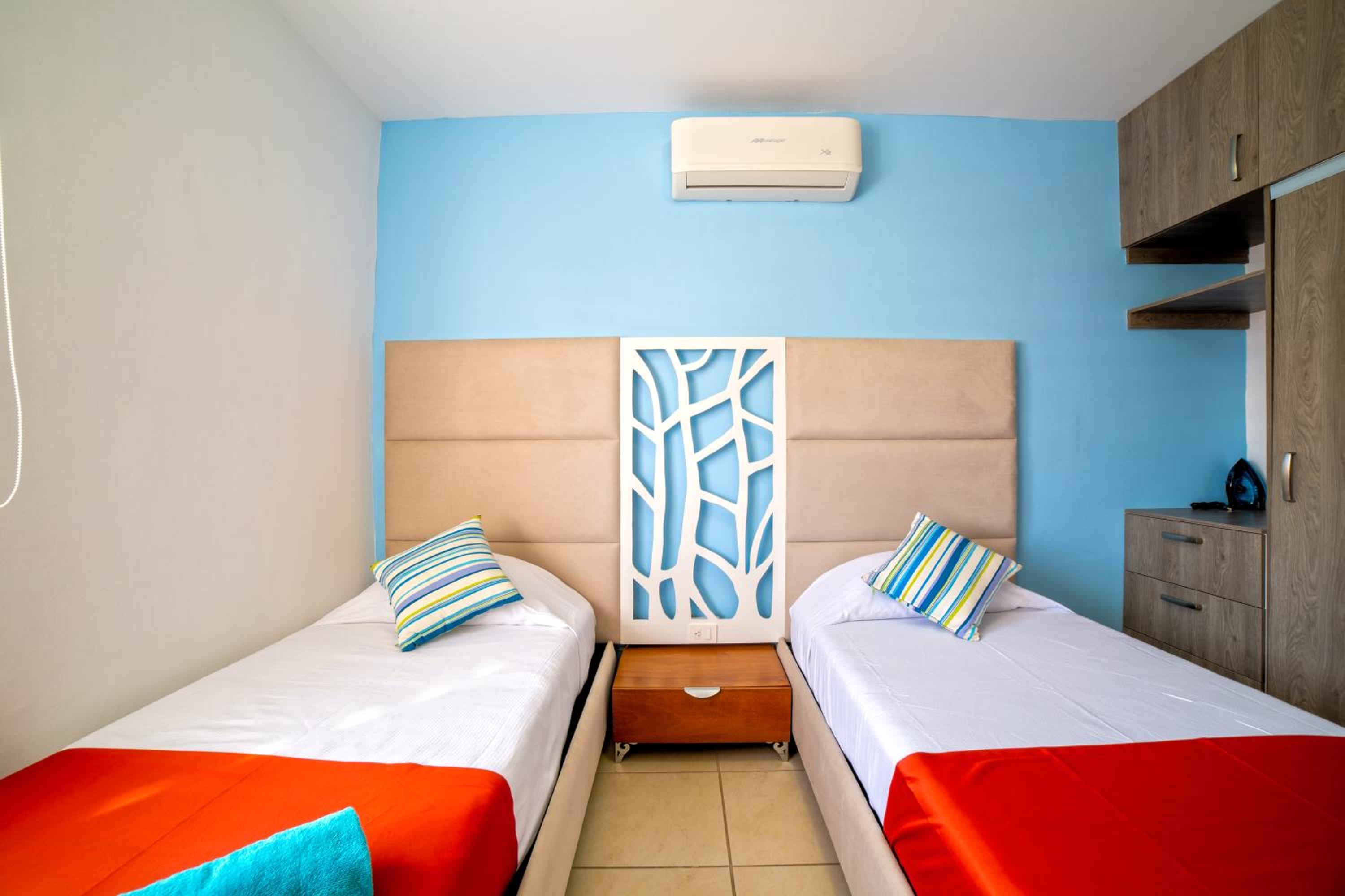 Lisboa Condominium - Modern Stay in Versalles