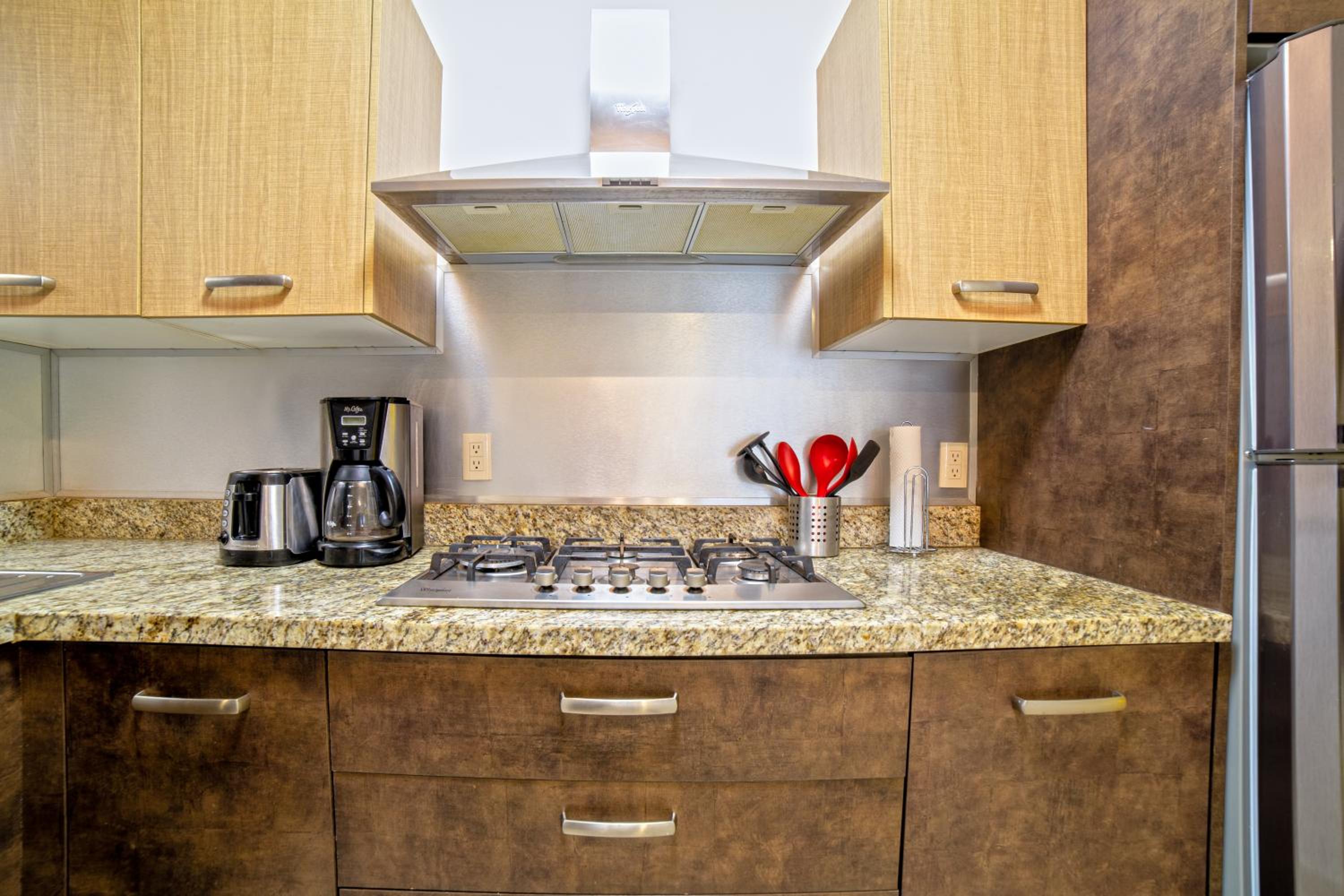 Lisboa Condominium - Modern Stay in Versalles
