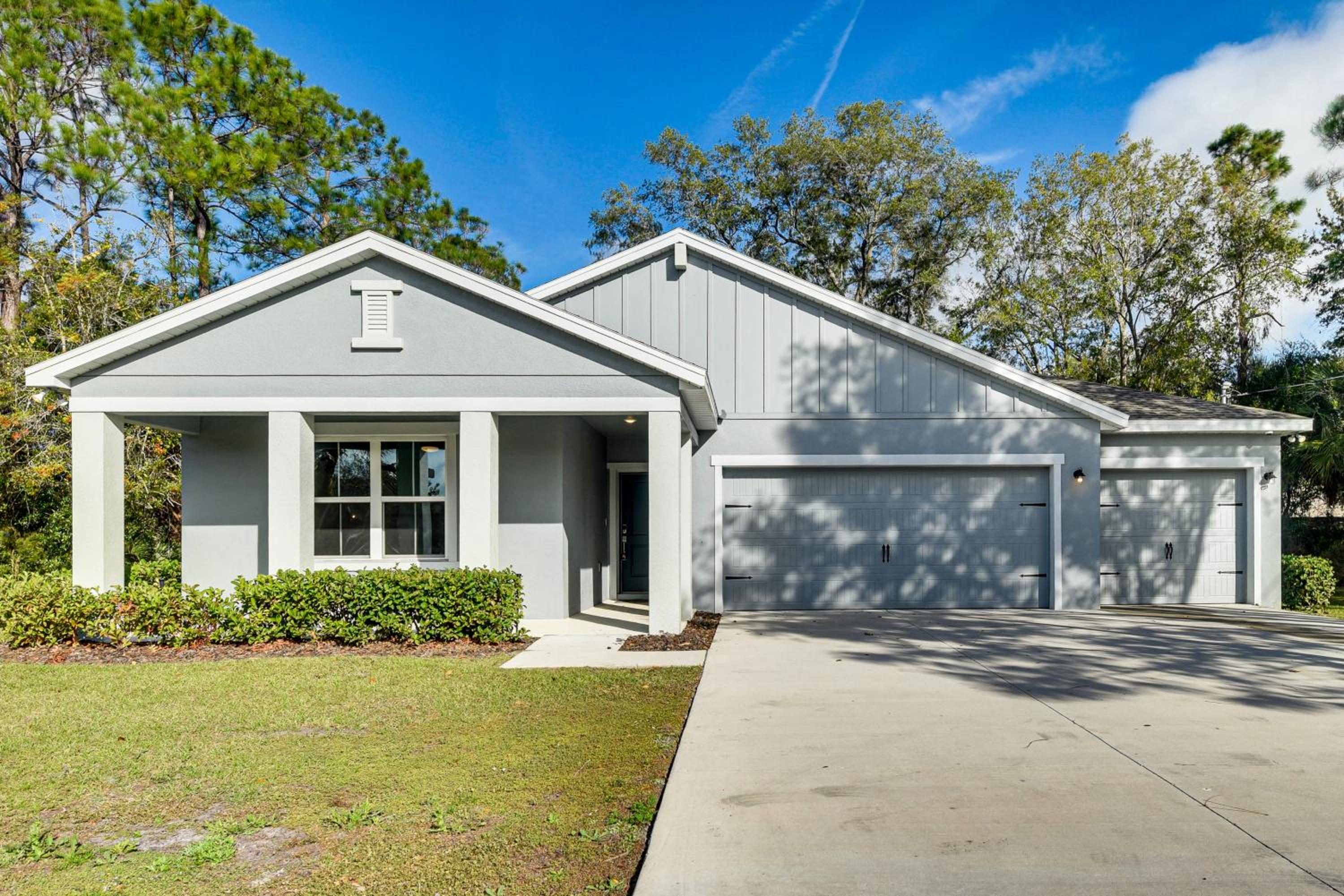 8 Mi to Beach! Stylish Palm Coast Home with Patio
