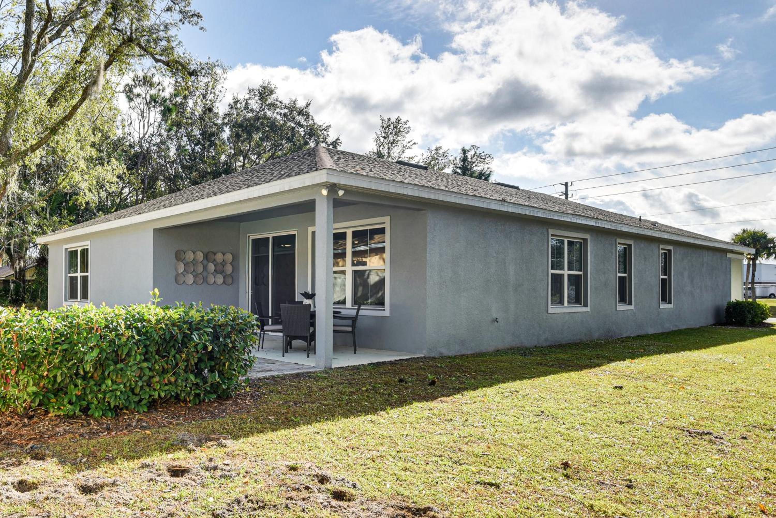 8 Mi to Beach! Stylish Palm Coast Home with Patio