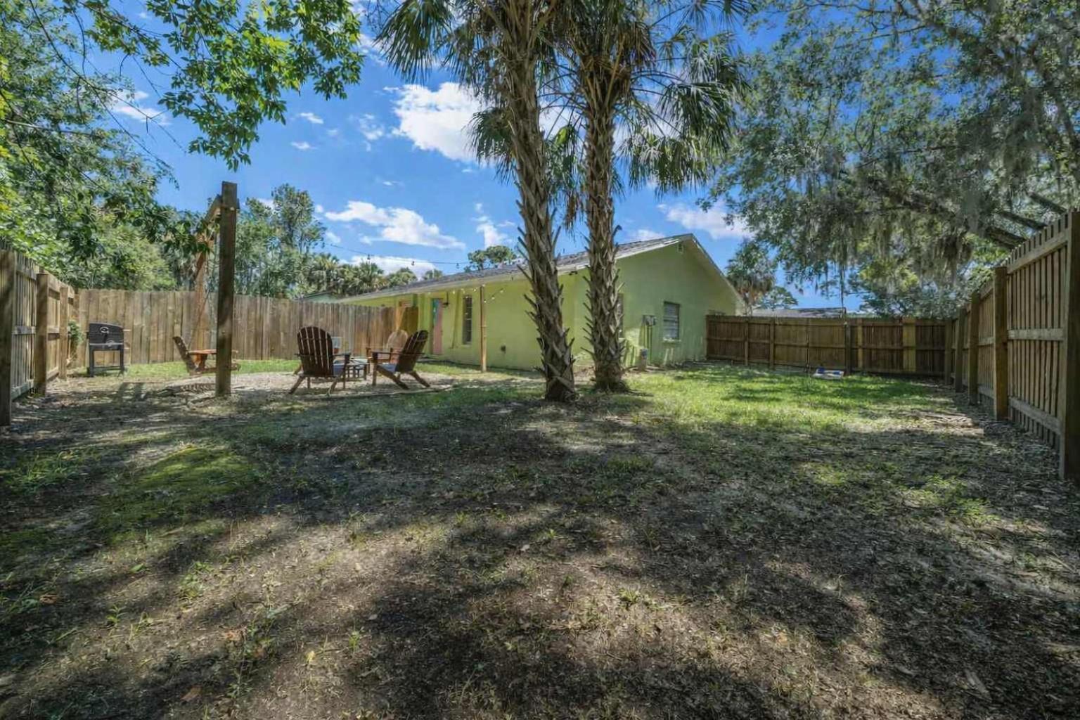 Crystal River Stay - Near Manatees - 2min to Plantation Golf