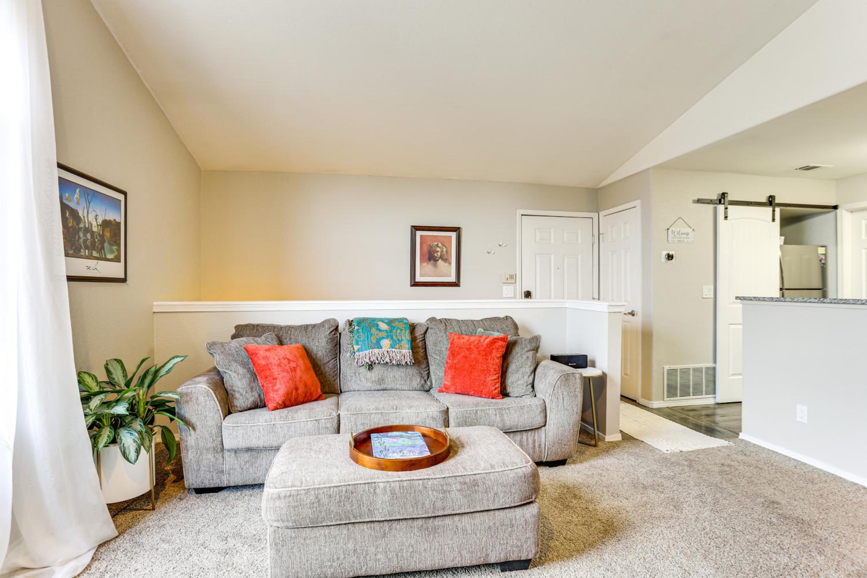 Less Than 1 Mi to Light Rail! Centennial Condo with Balcony