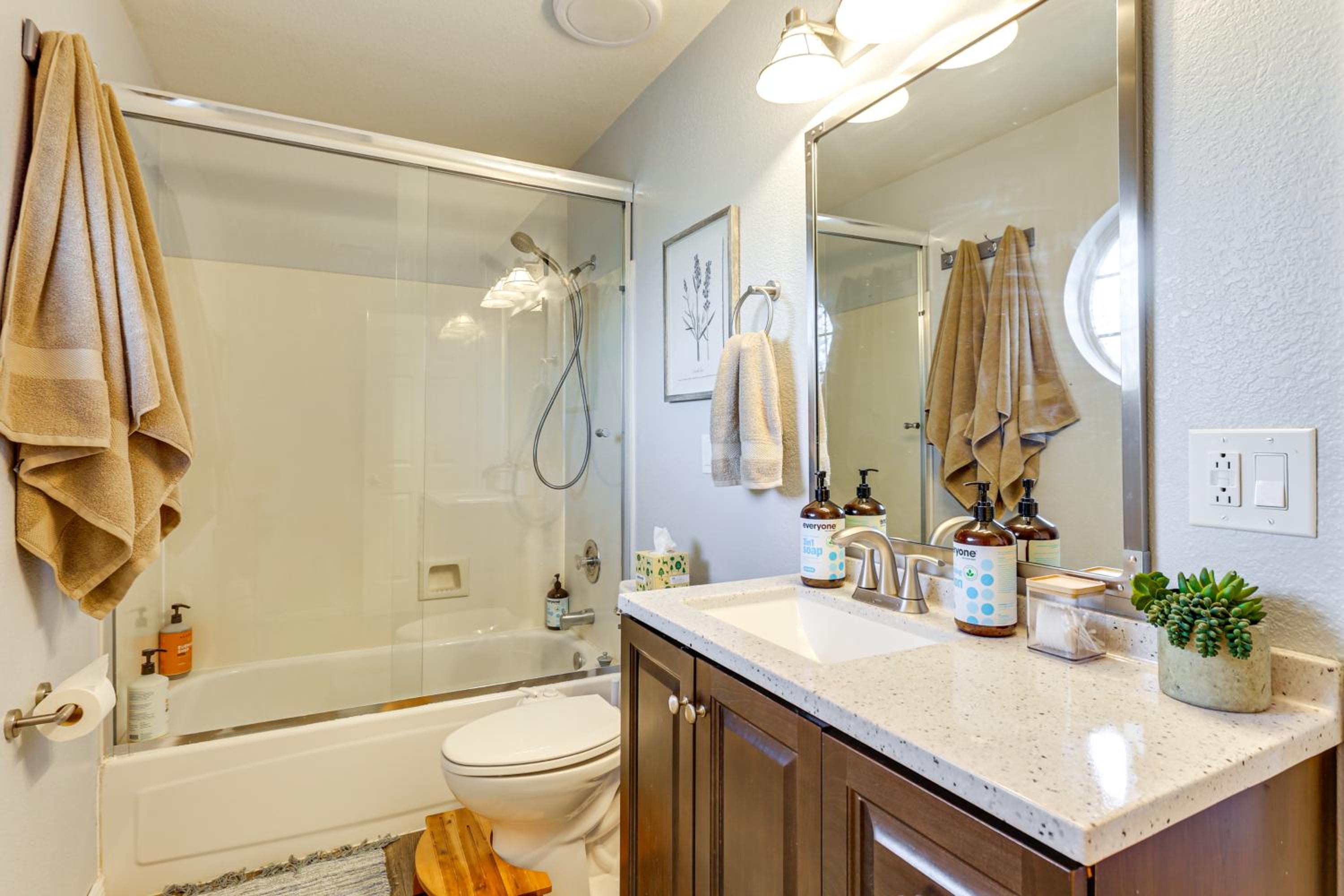 Less Than 1 Mi to Light Rail! Centennial Condo with Balcony