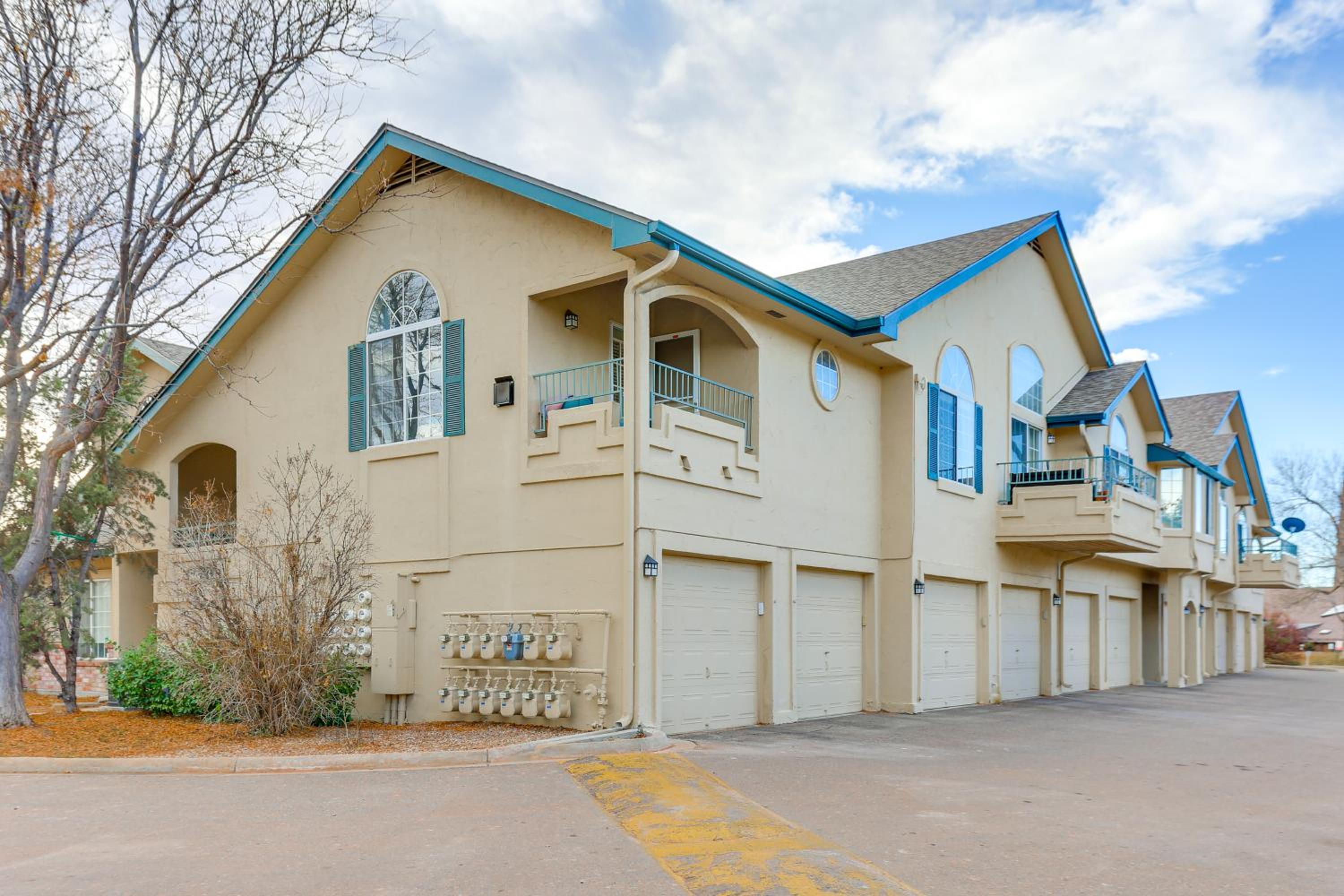 Less Than 1 Mi to Light Rail! Centennial Condo with Balcony