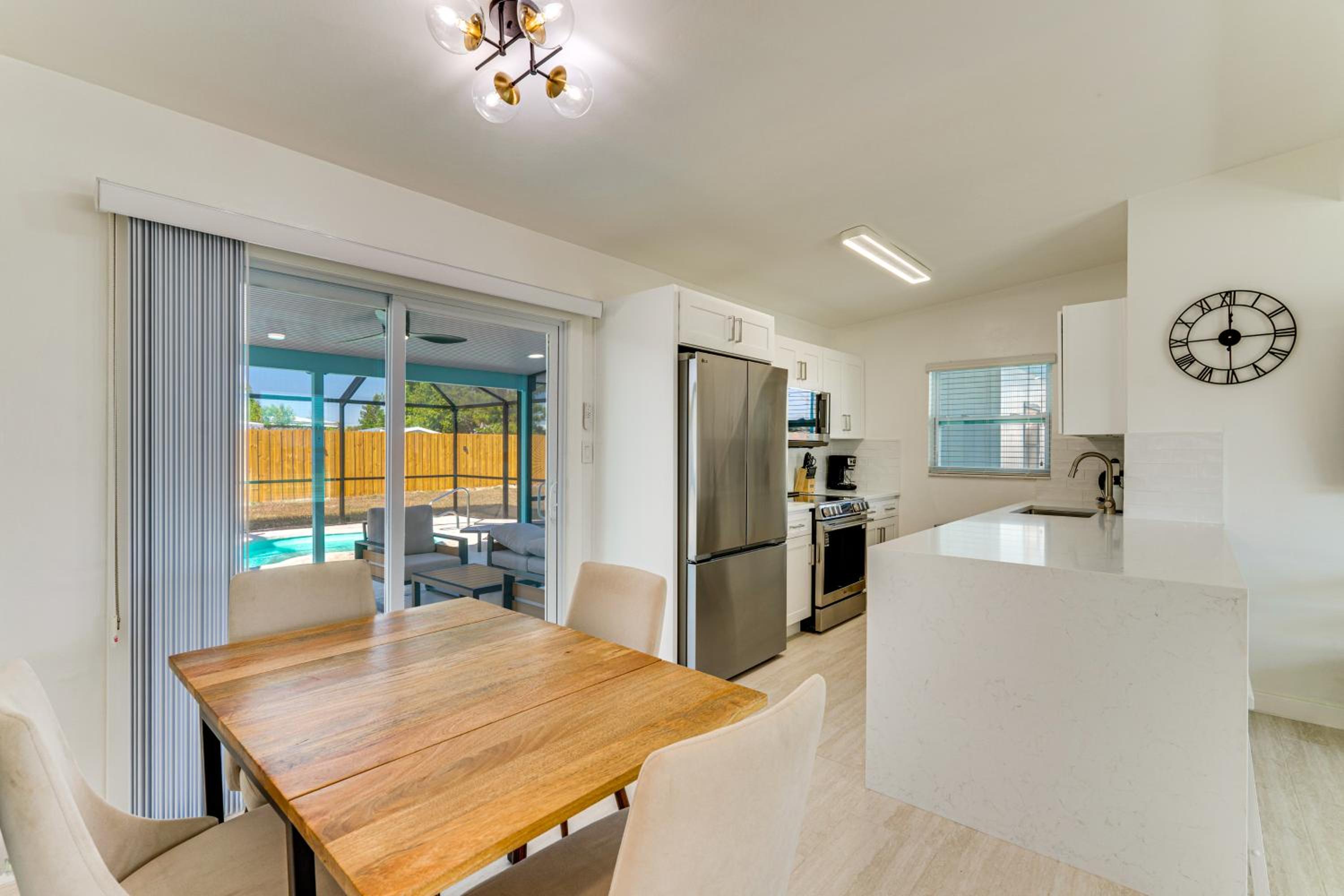 4 Mi to Beach! Sleek Getaway in Port Charlotte