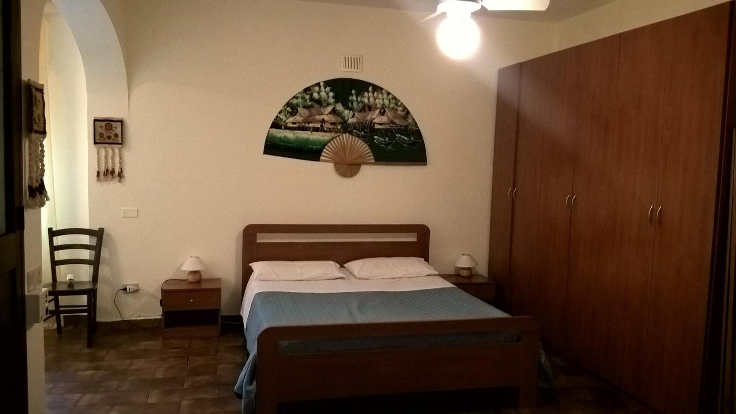 Villa Ania en Mondello — bedroom