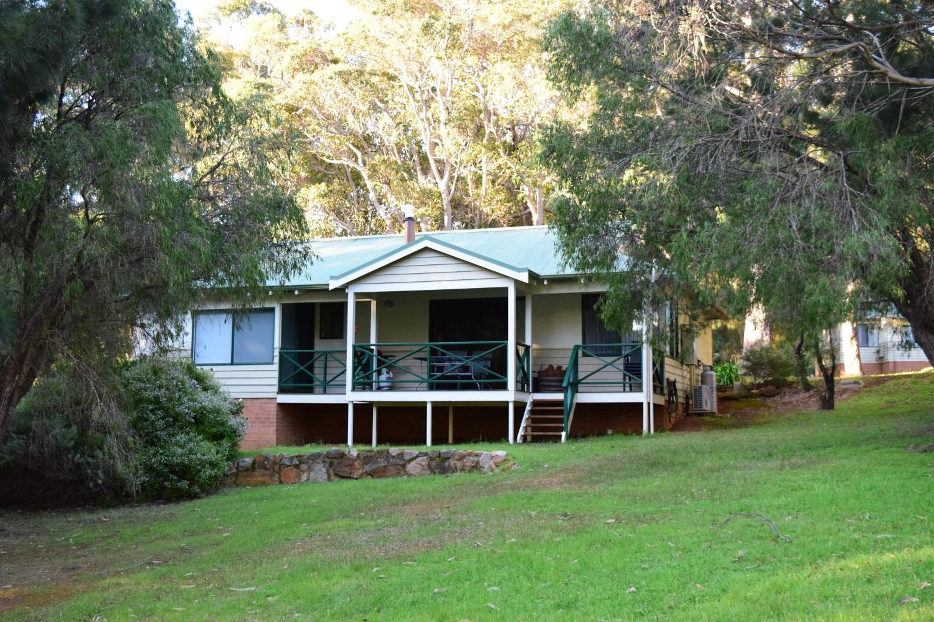 Bushy Lake Chalets