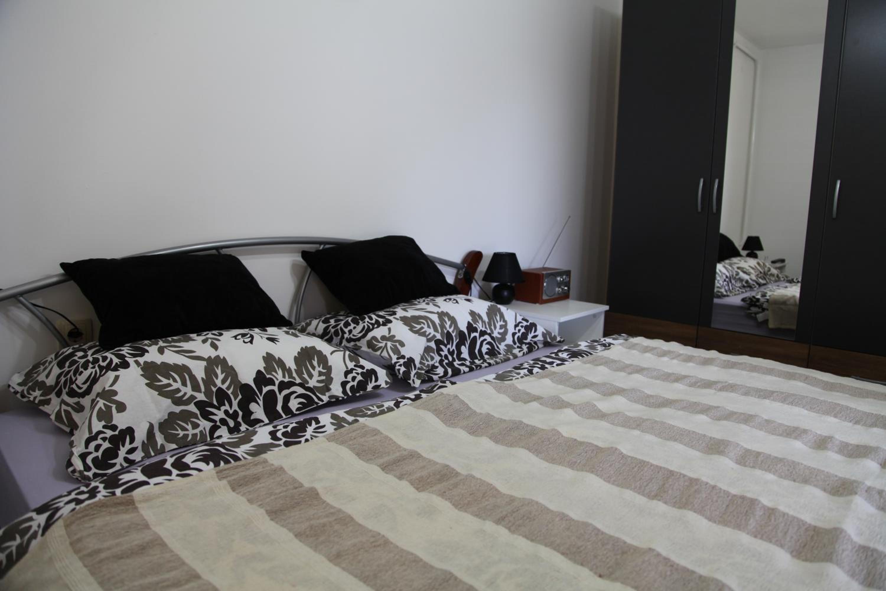 Photo 42