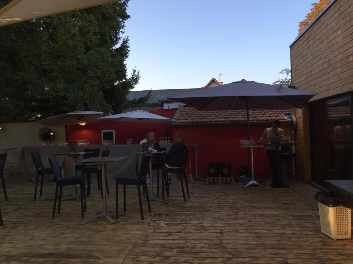 outdoor BBQ area