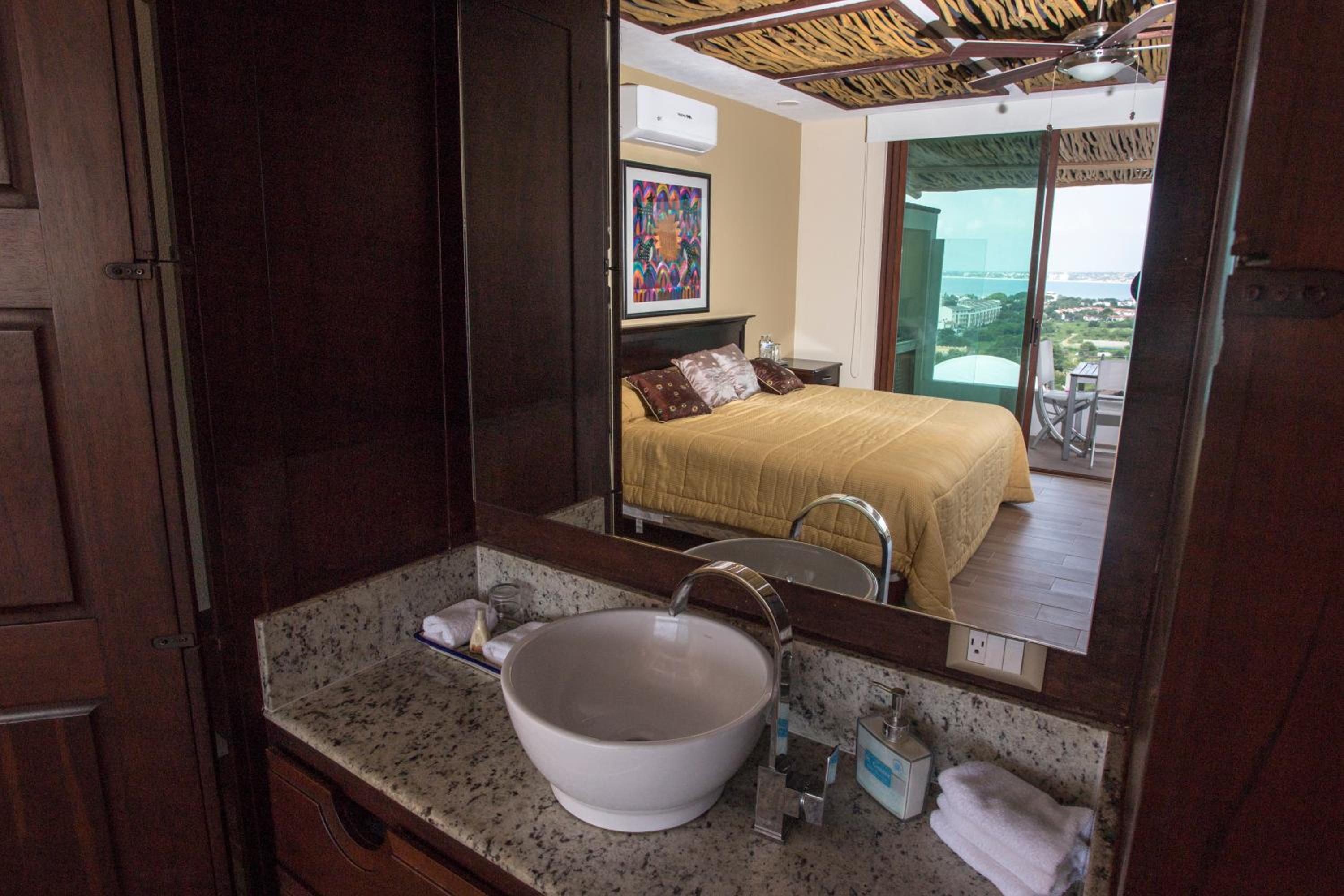 Villa Bella Bed & Breakfast Inn