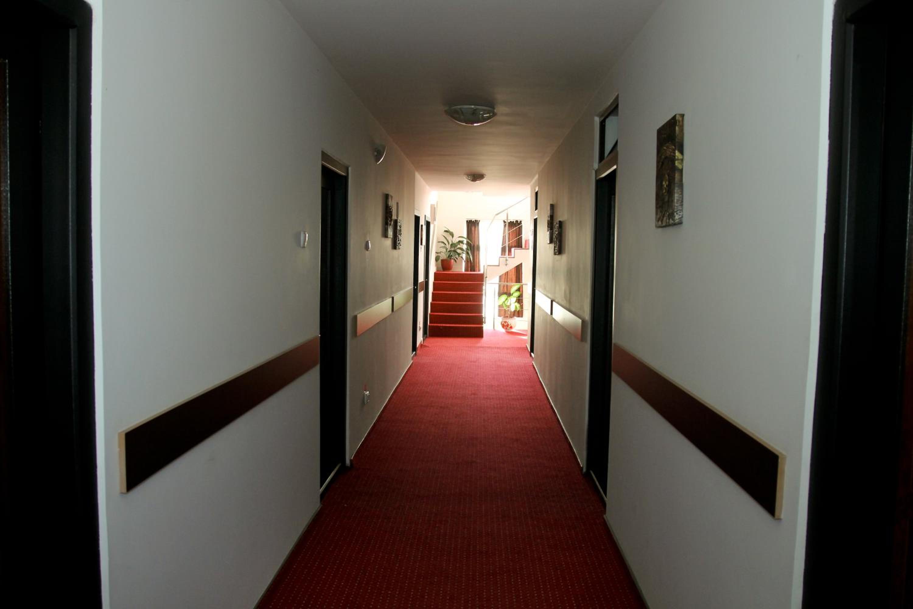 Photo 32