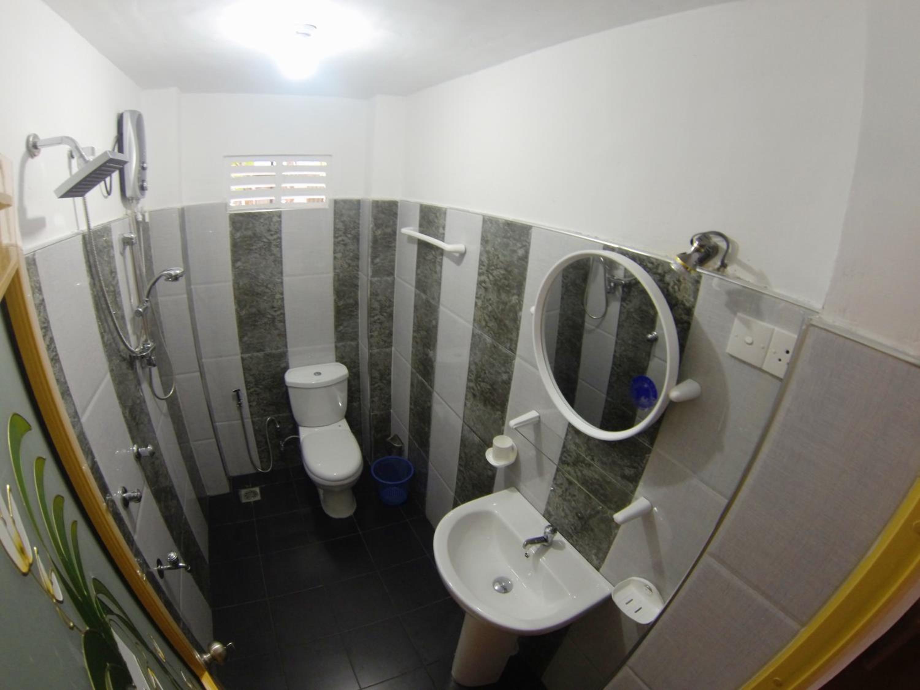 Photo 9