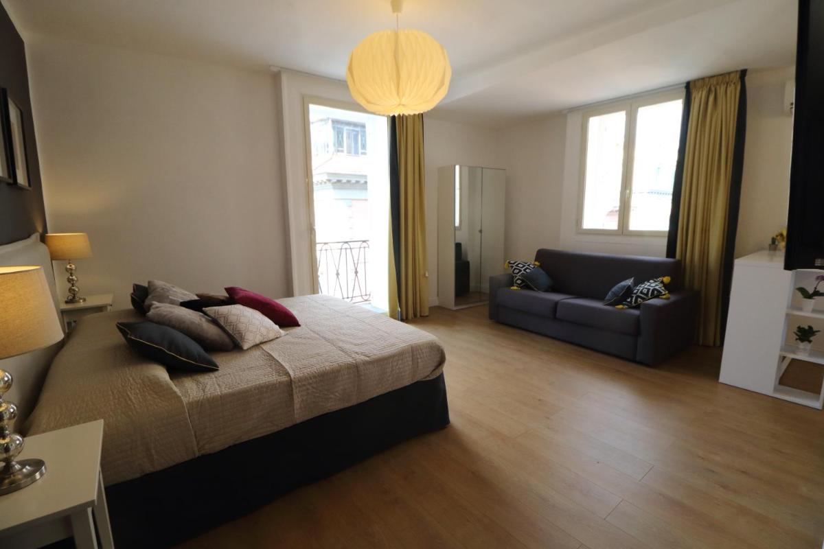 Toledo Boutique Studio Apartments