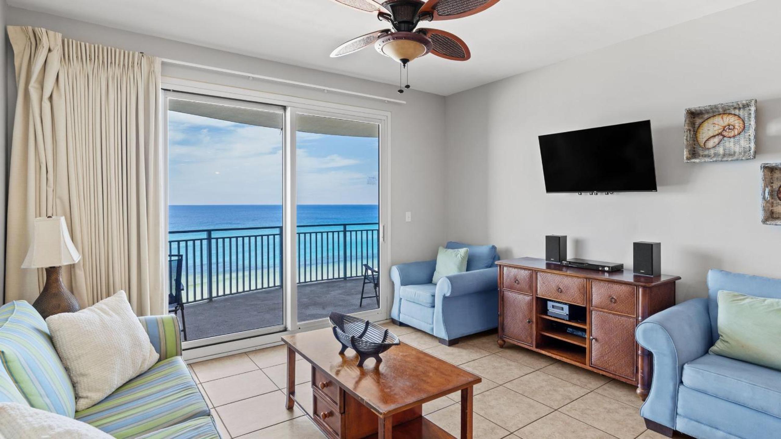 2 Beachfront Condos BBQ Balconies Resort Pool Hot Tub Direct Beach Access