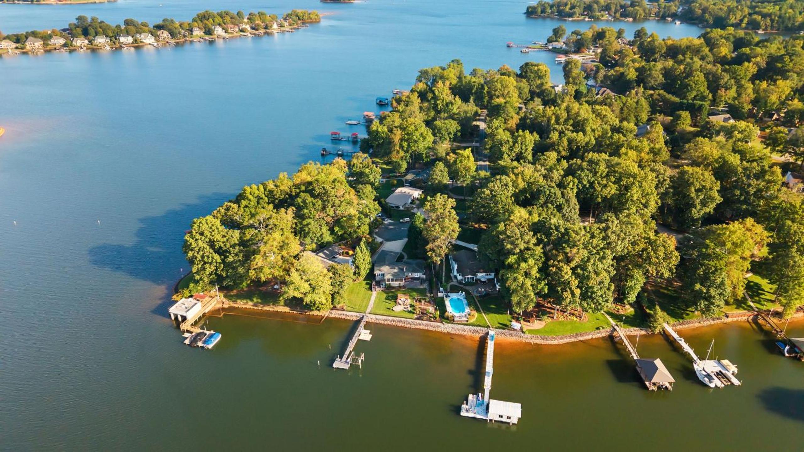 Dock Hot Tub Kayaks on Lake Norman Lakeside Gem by AvantStay