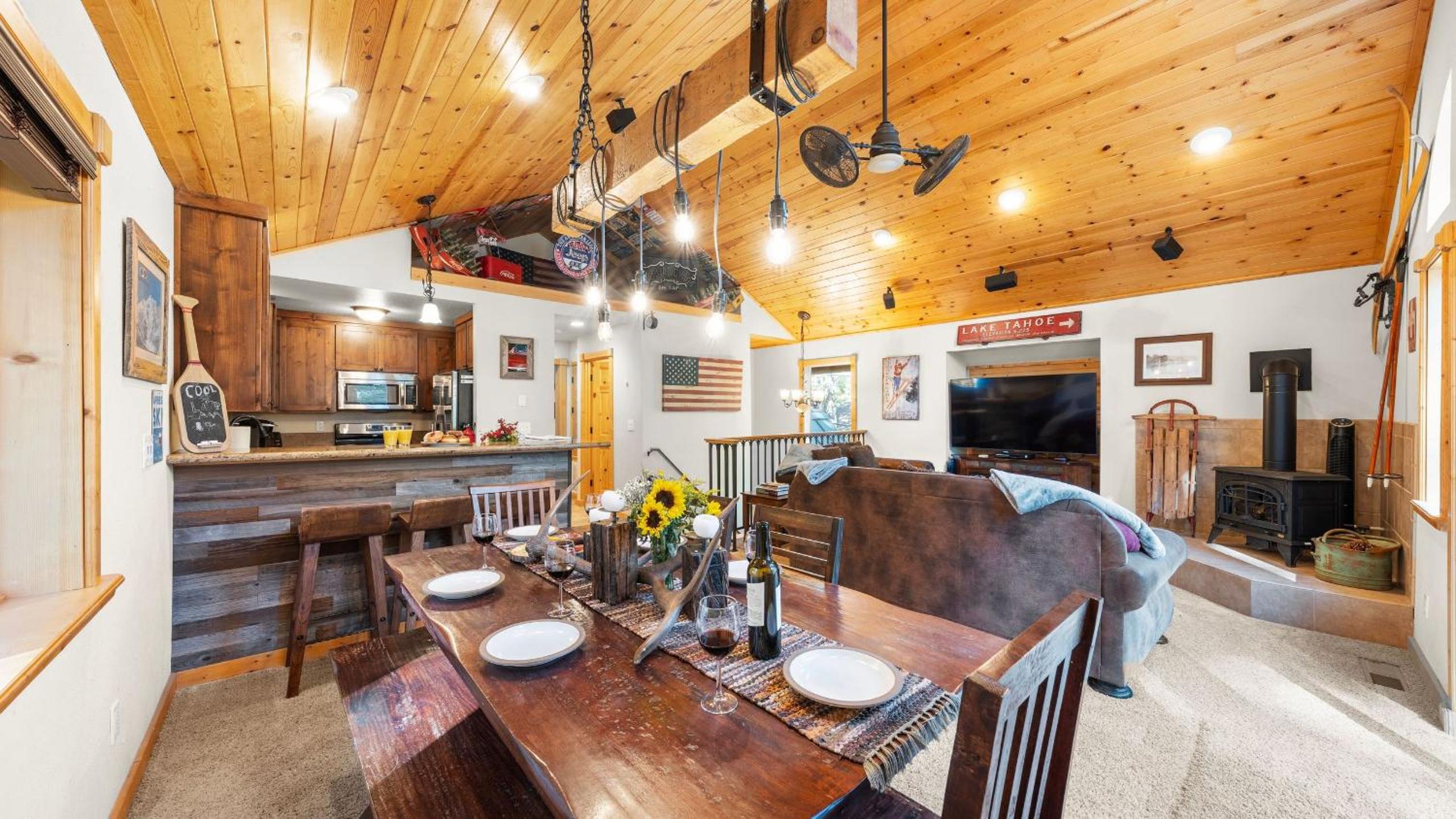 Outdoor Dining Backyard Trails Nearby Cedar Hollow Retreat by AvantStay