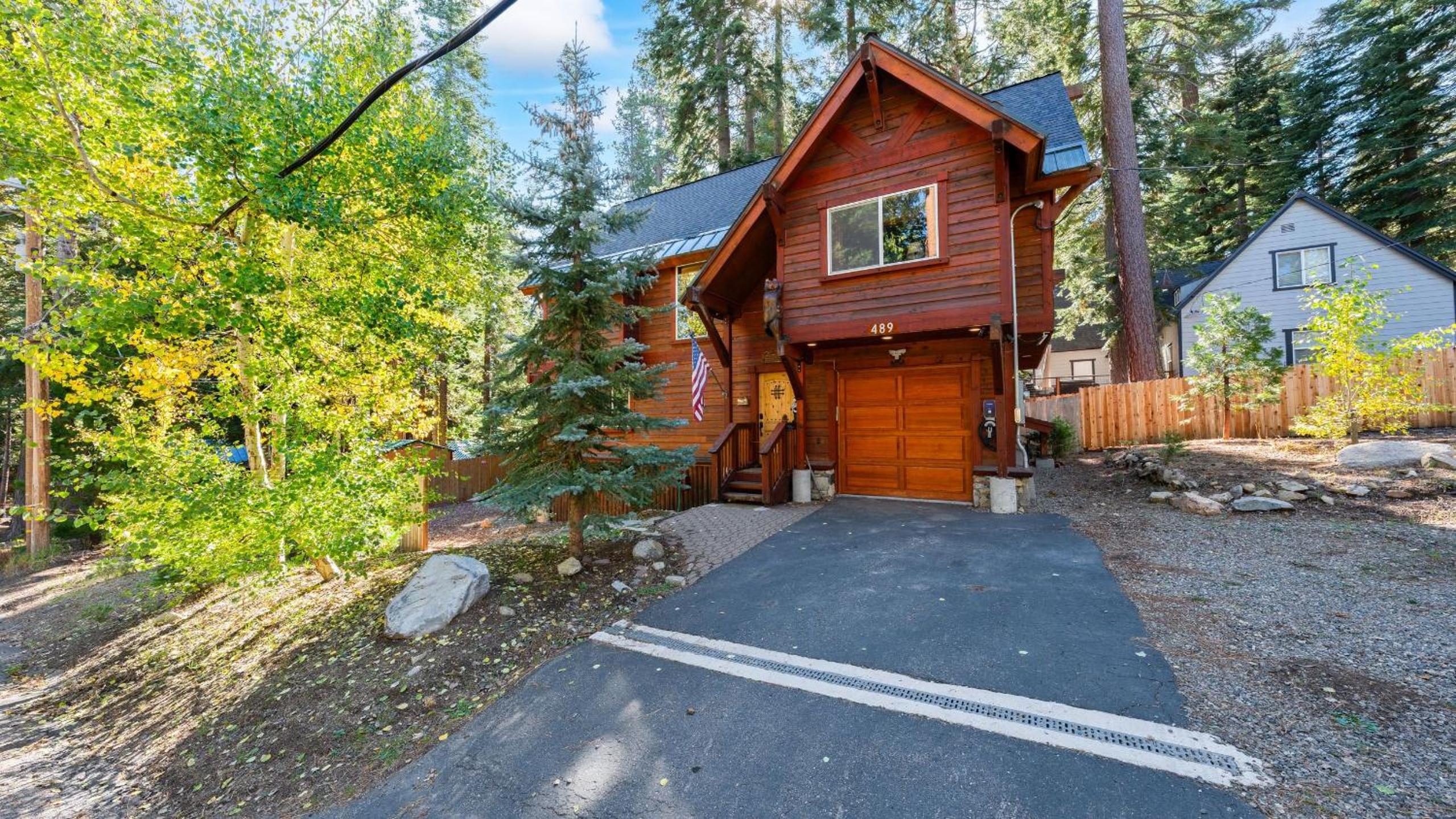 Outdoor Dining Backyard Trails Nearby Cedar Hollow Retreat by AvantStay