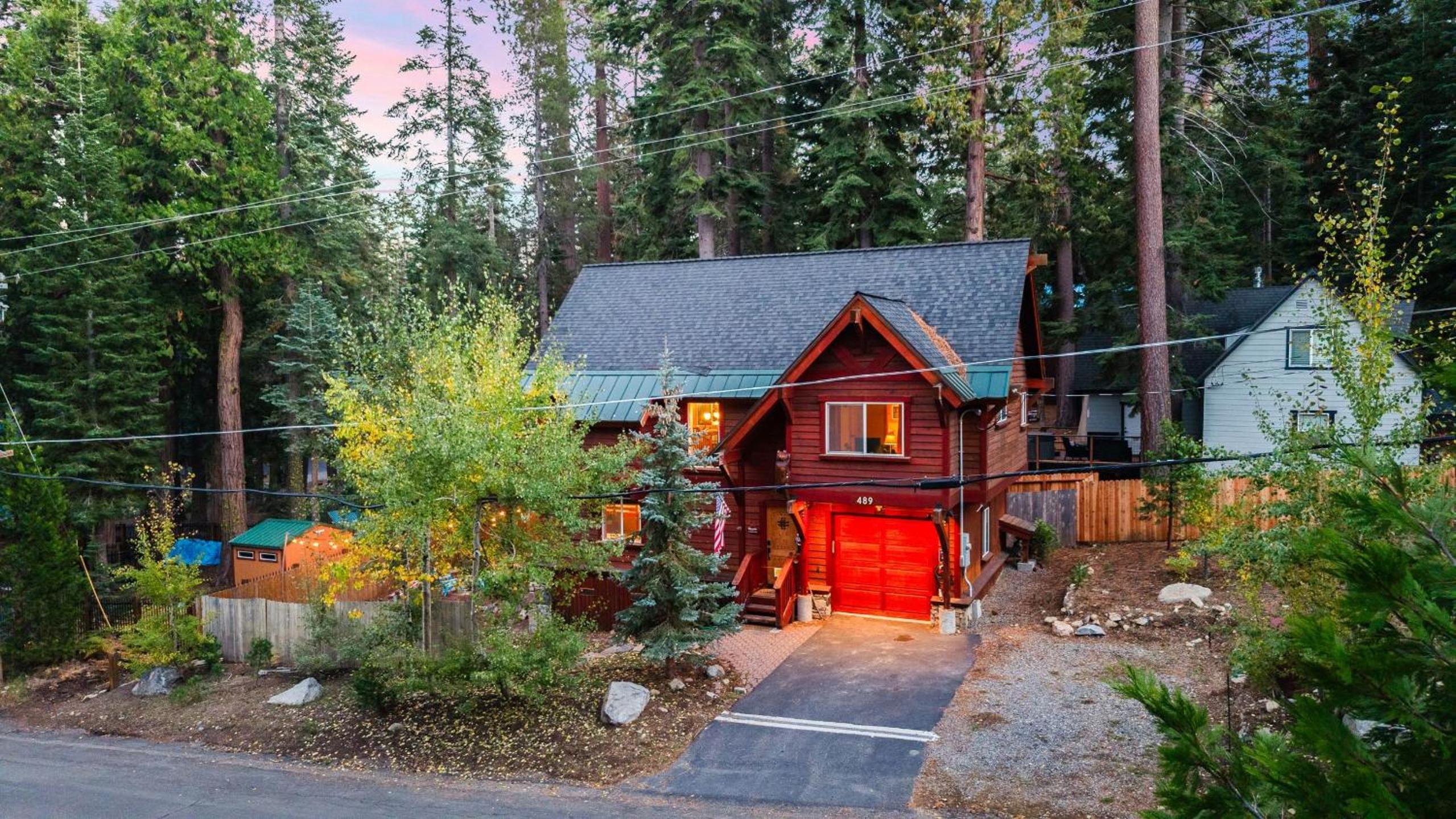 Outdoor Dining Backyard Trails Nearby Cedar Hollow Retreat by AvantStay