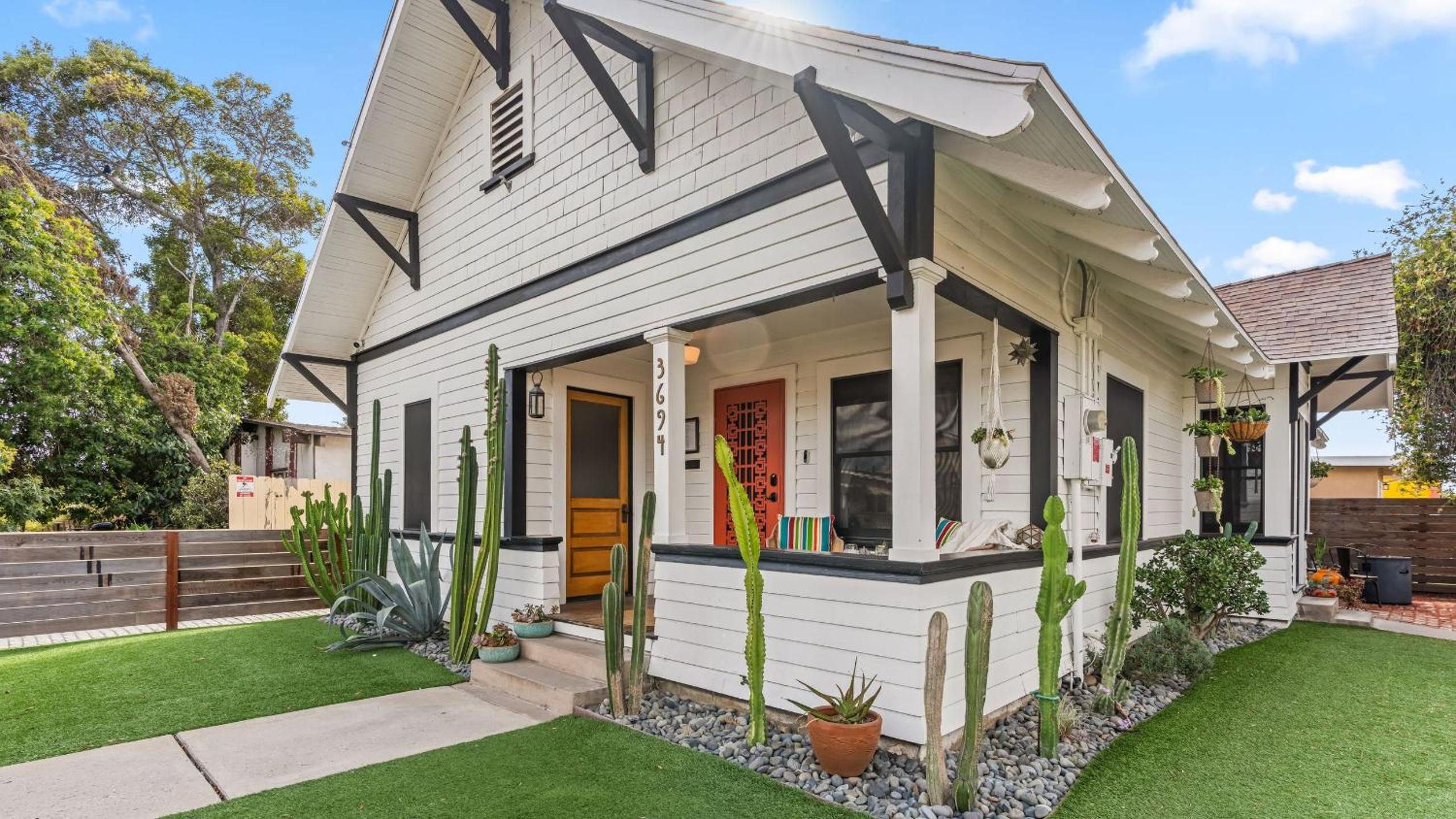 2 Side-by-Side San Diego Homes w Shared Backyard Firepit BBQ Casa Craftsman Casita on Landis by Avantstay