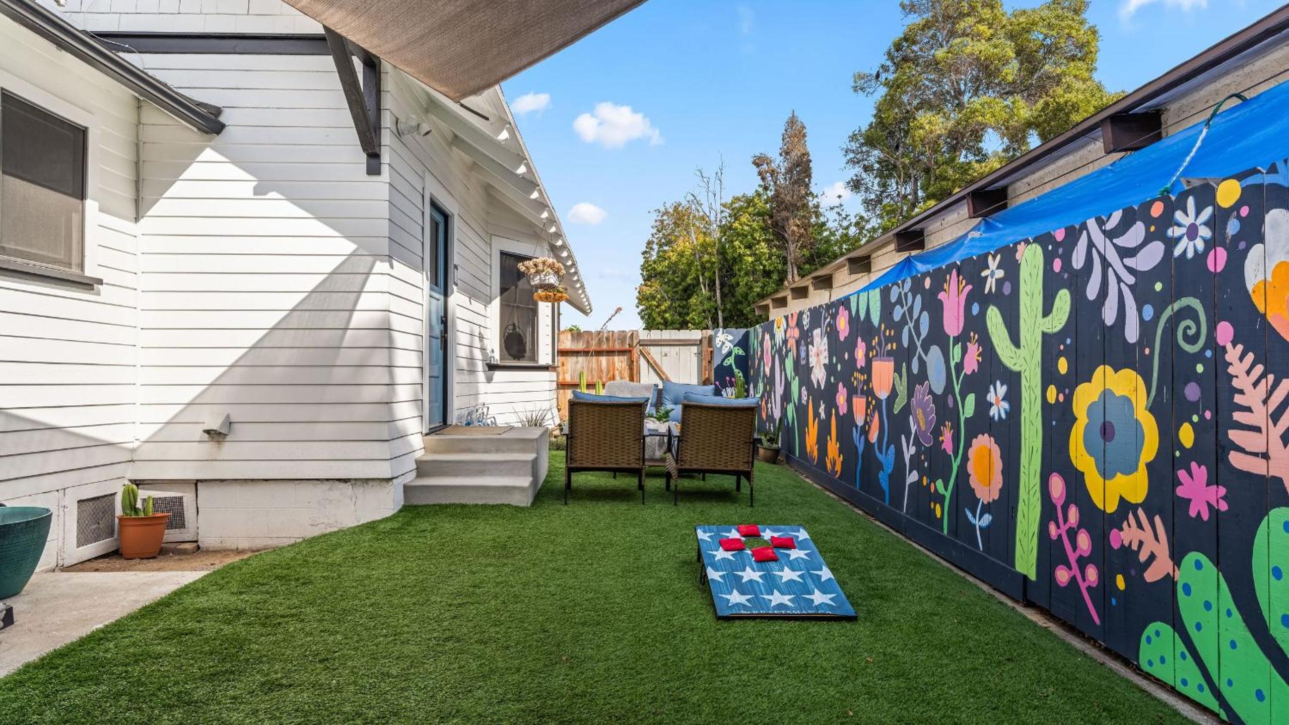2 Side-by-Side San Diego Homes w Shared Backyard Firepit BBQ Casa Craftsman Casita on Landis by Avantstay