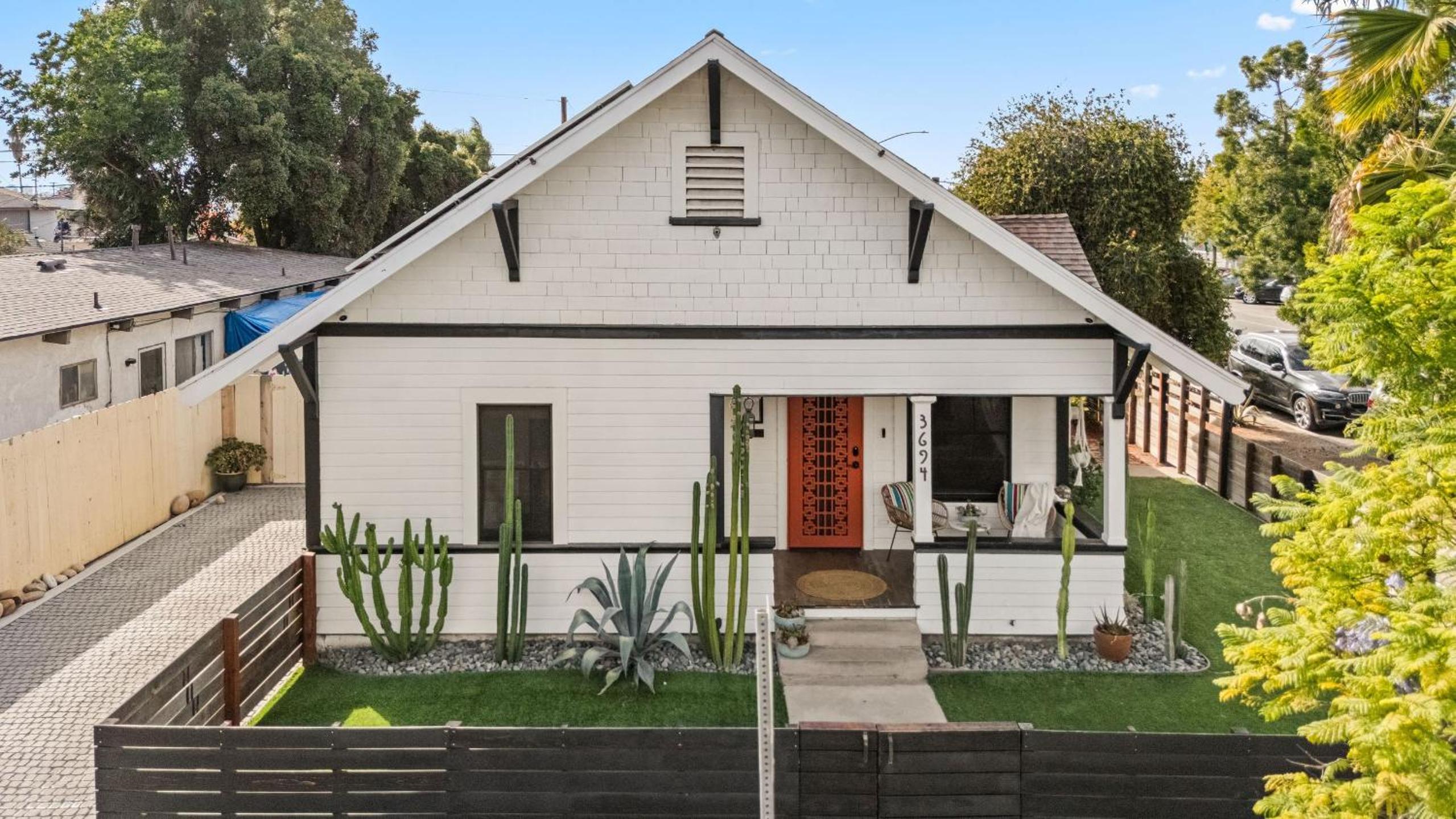2 Side-by-Side San Diego Homes w Shared Backyard Firepit BBQ Casa Craftsman Casita on Landis by Avantstay