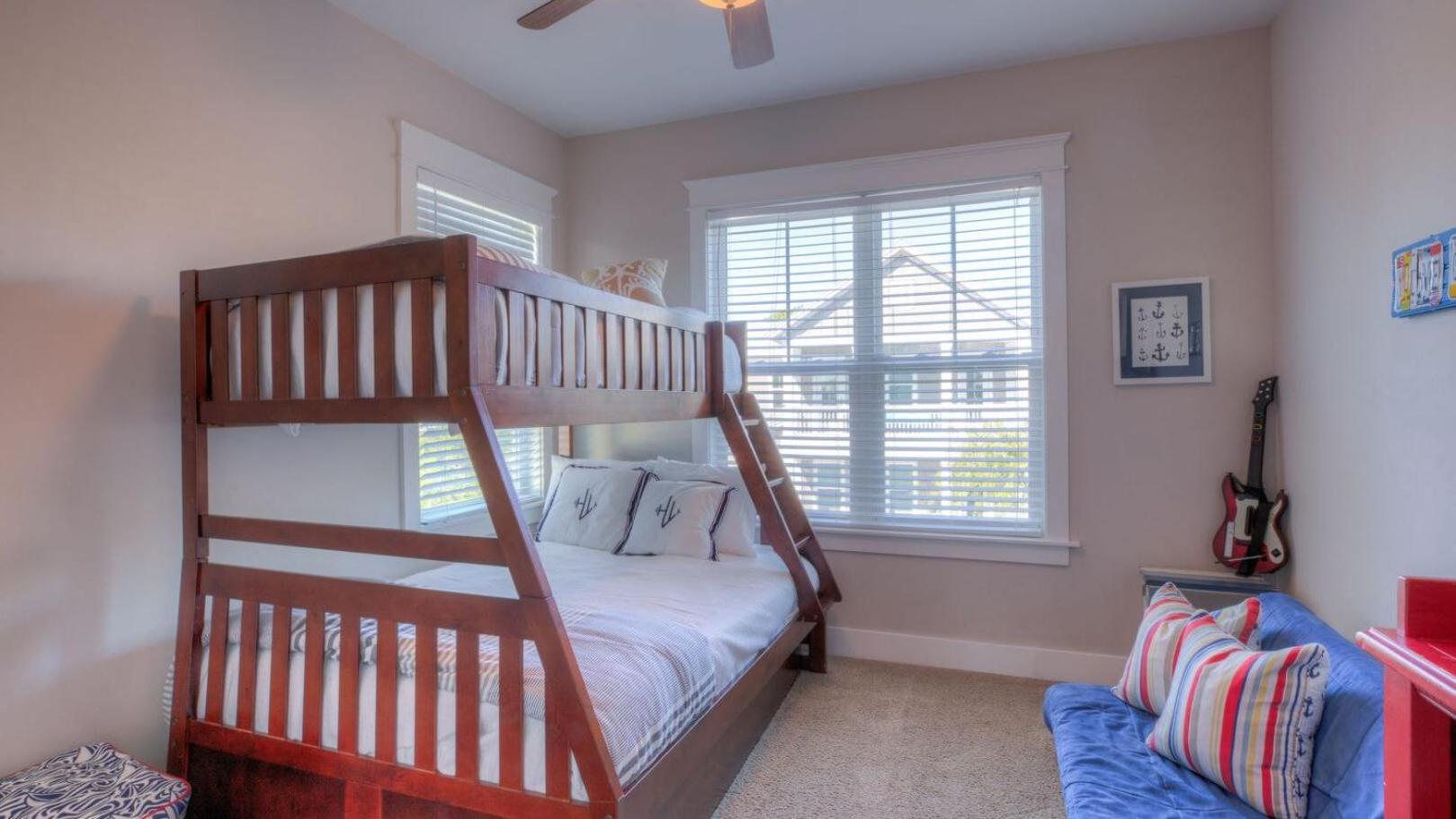 2 Homes Sleeps 25 Pool Firepit Free Golf Carts Blue Mountain Beach