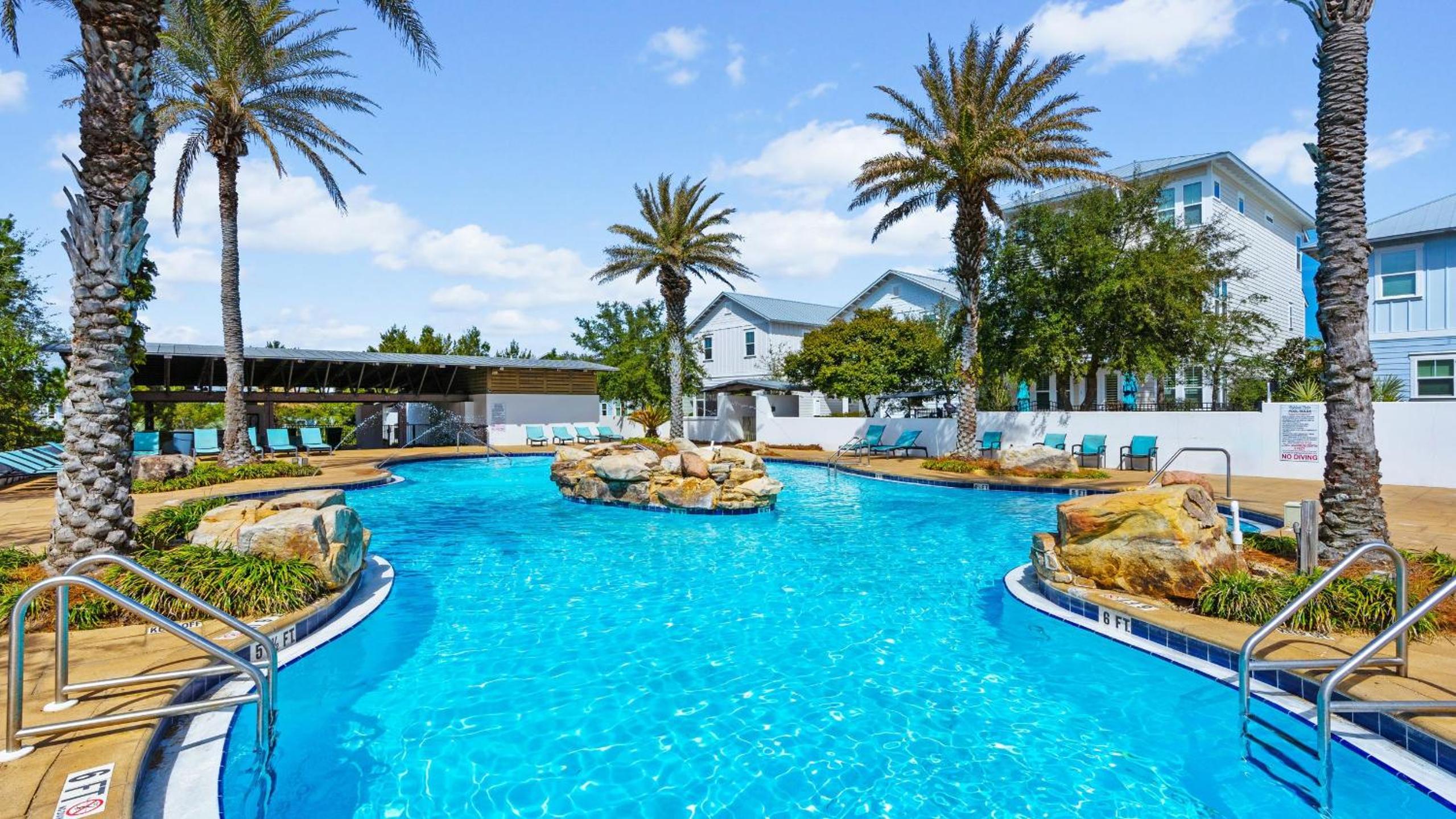 2 Homes Sleeps 25 Pool Firepit Free Golf Carts Blue Mountain Beach