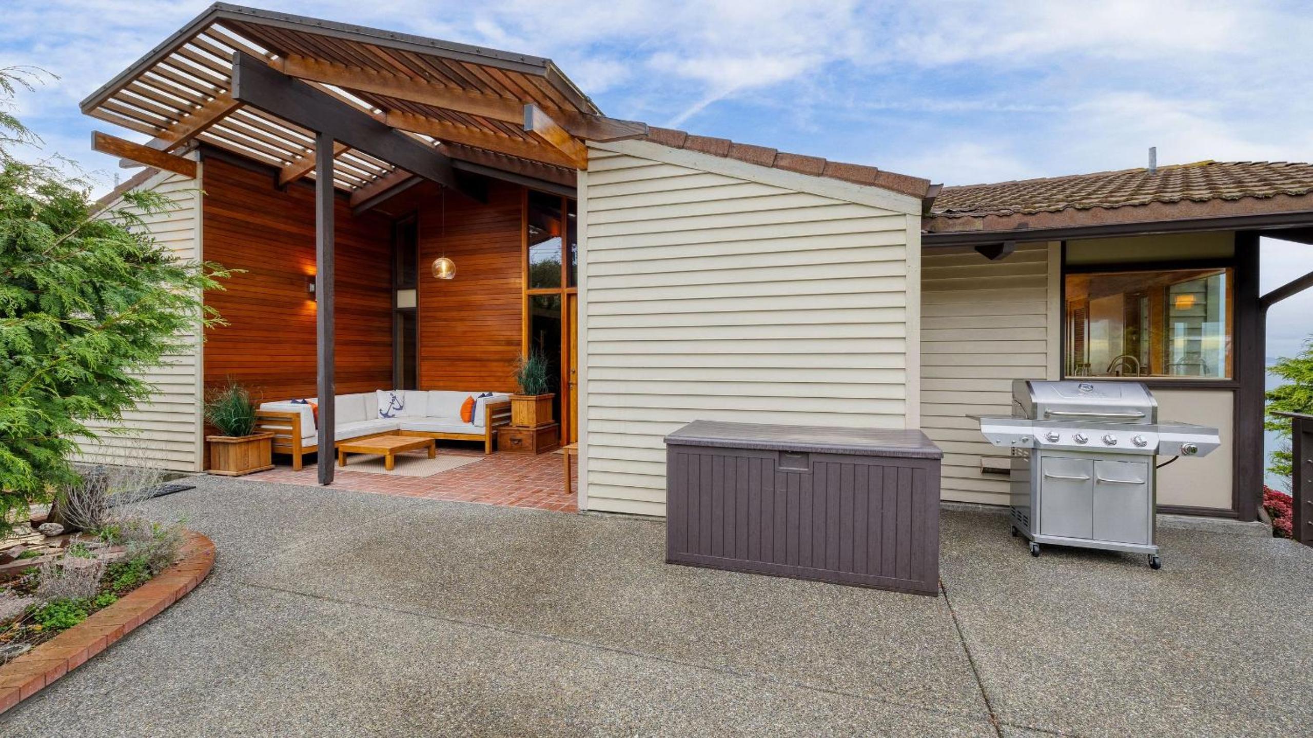 Oceanfront Home w Outdoor Dining 2 Firepits Steps to Beach Salish Sea Escape by AvantStay